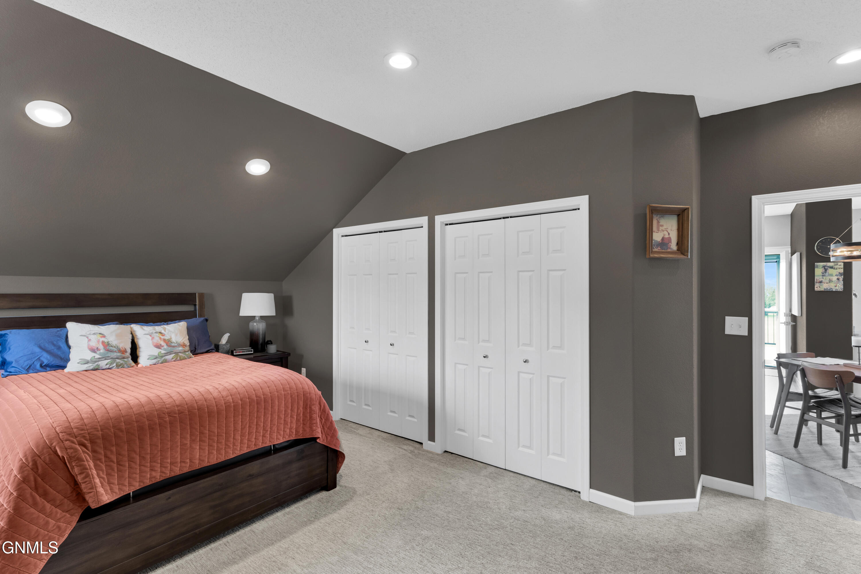 property viewer photo 48