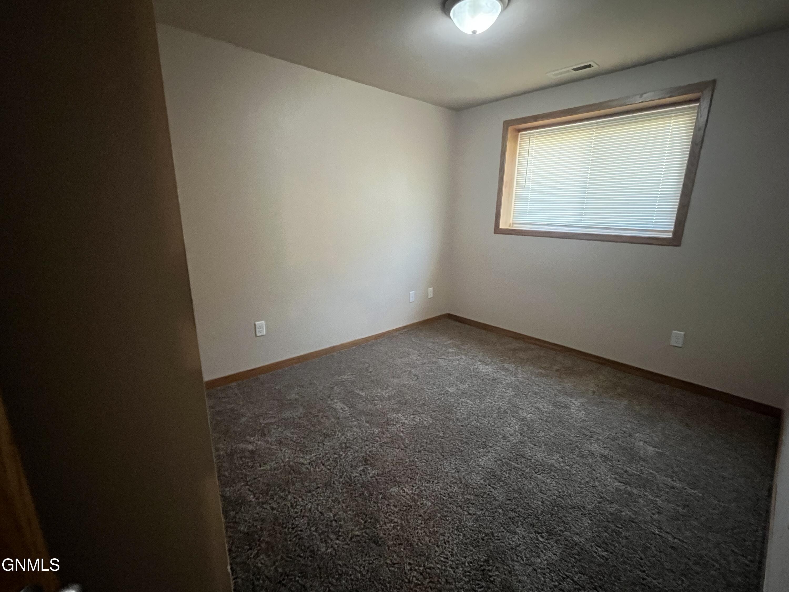 property viewer photo 12