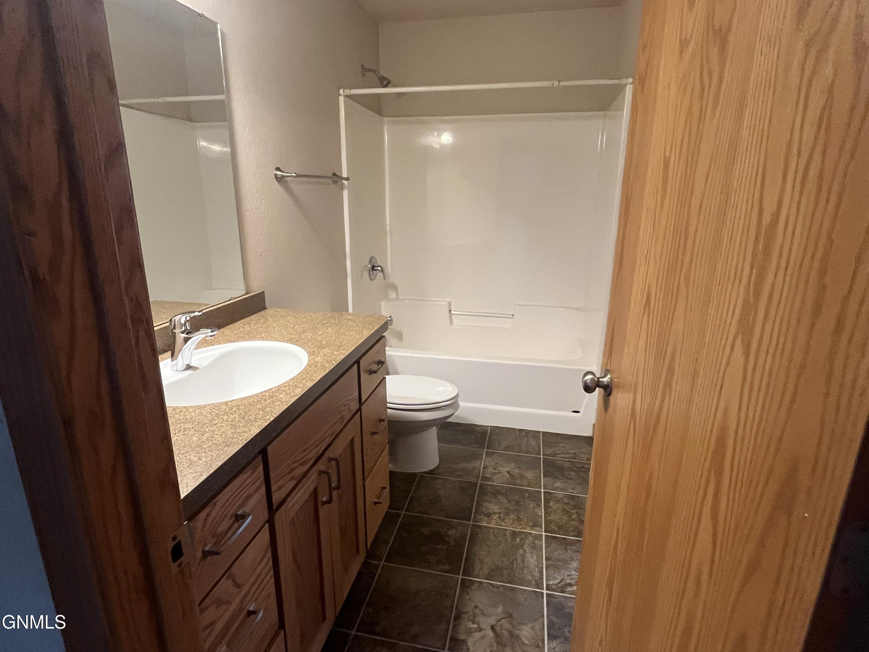 property viewer photo 13