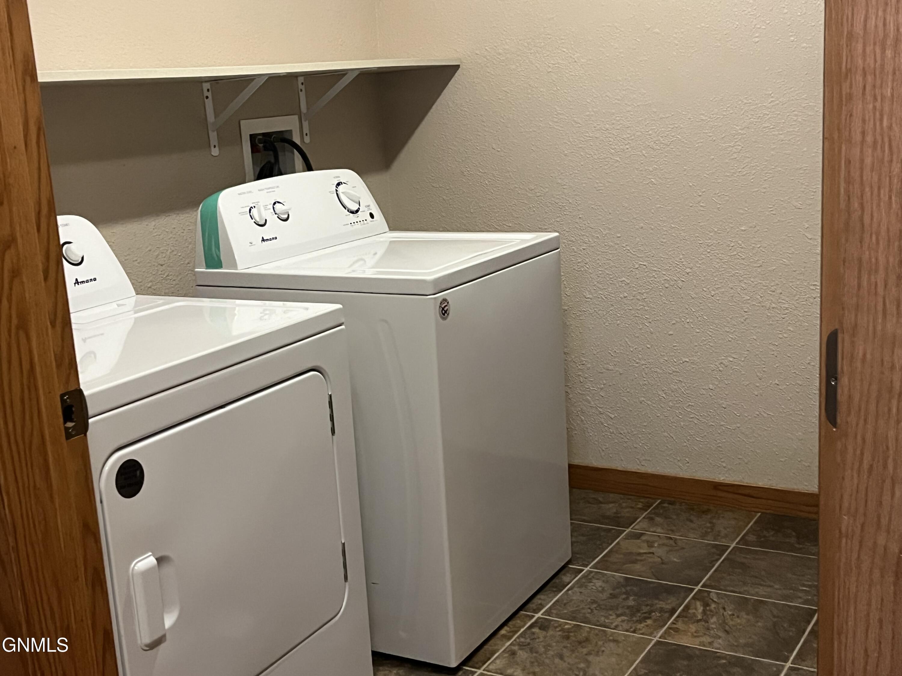 property viewer photo 15