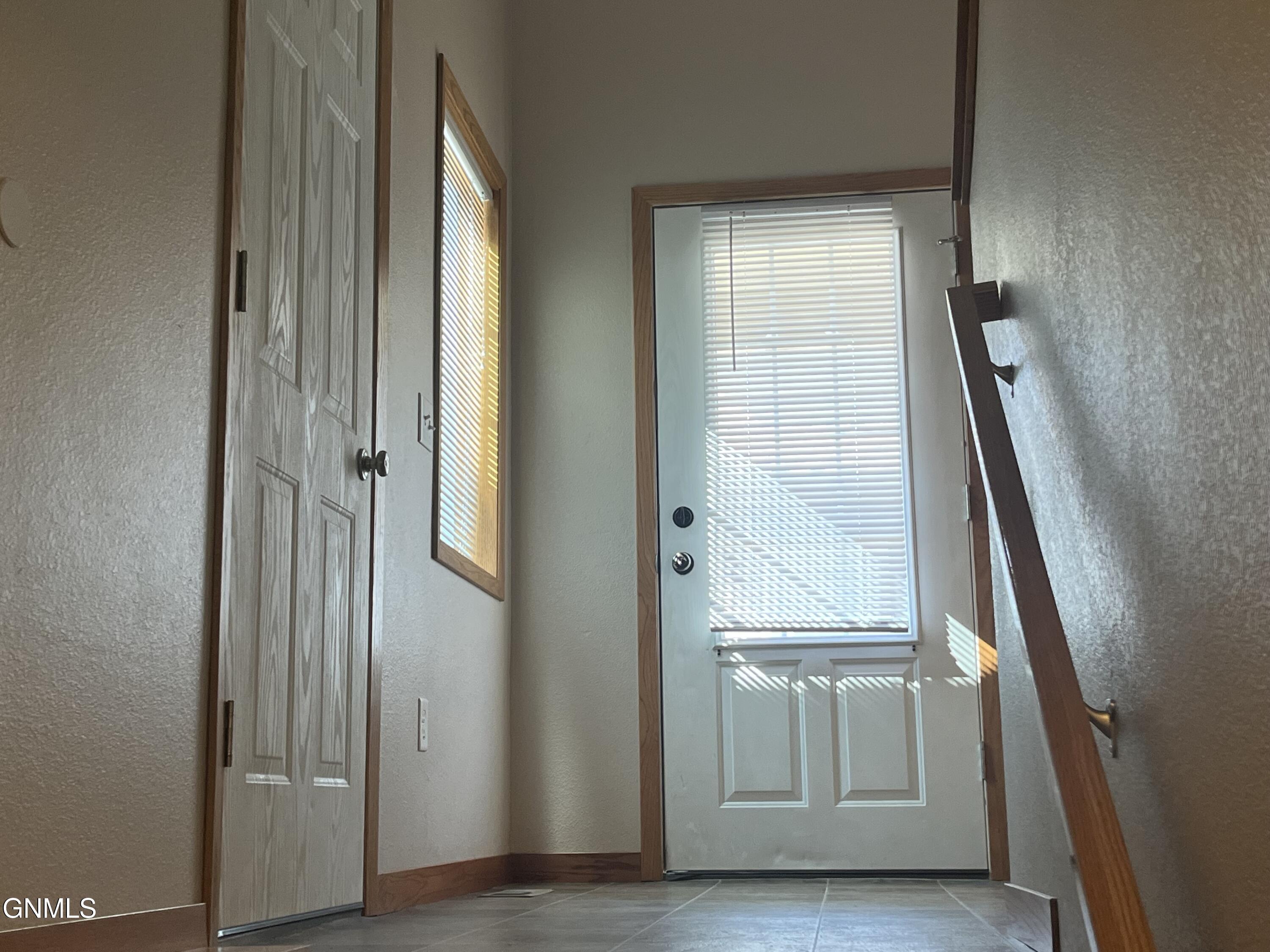 property viewer photo 2