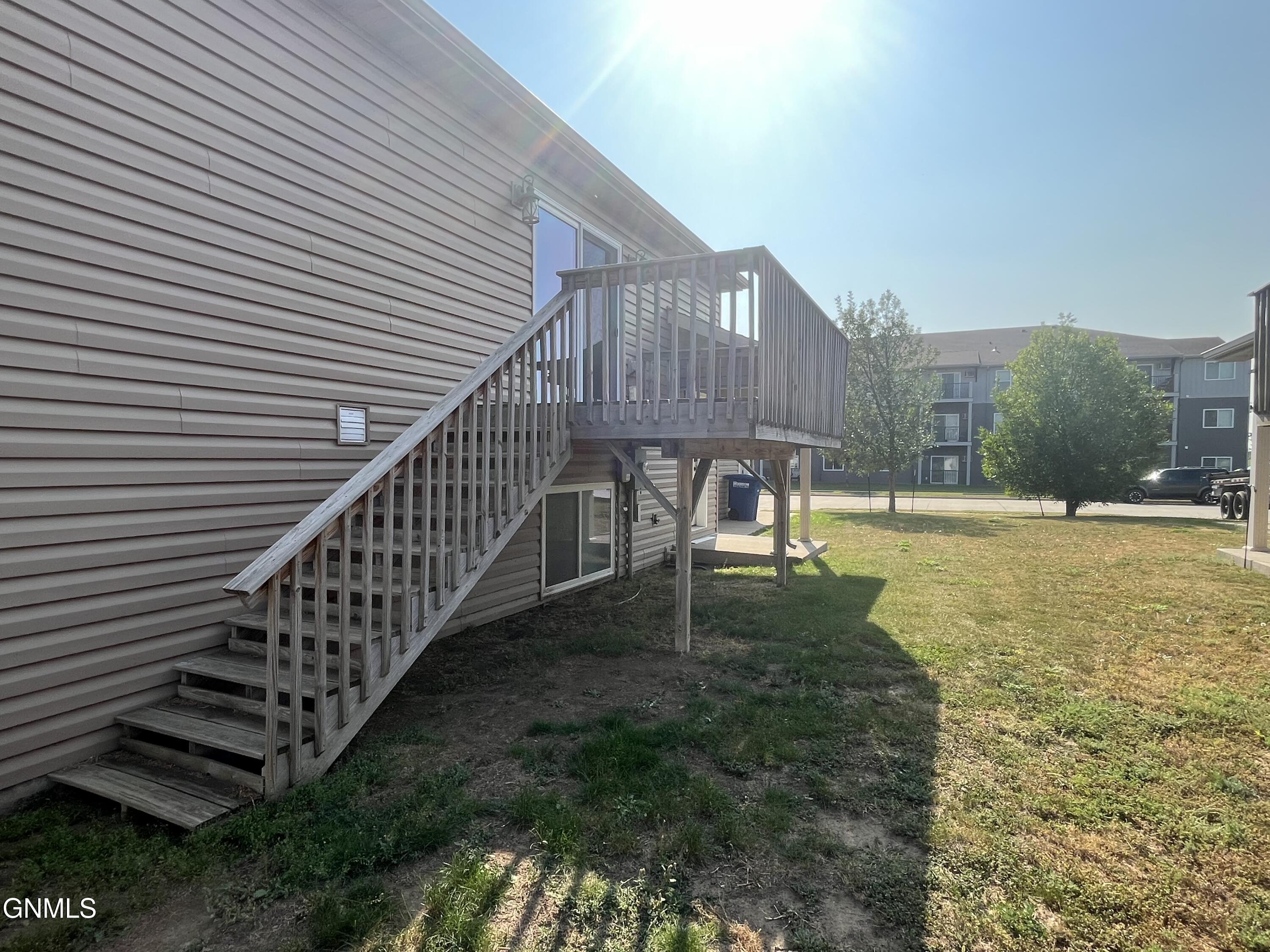 property viewer photo 24