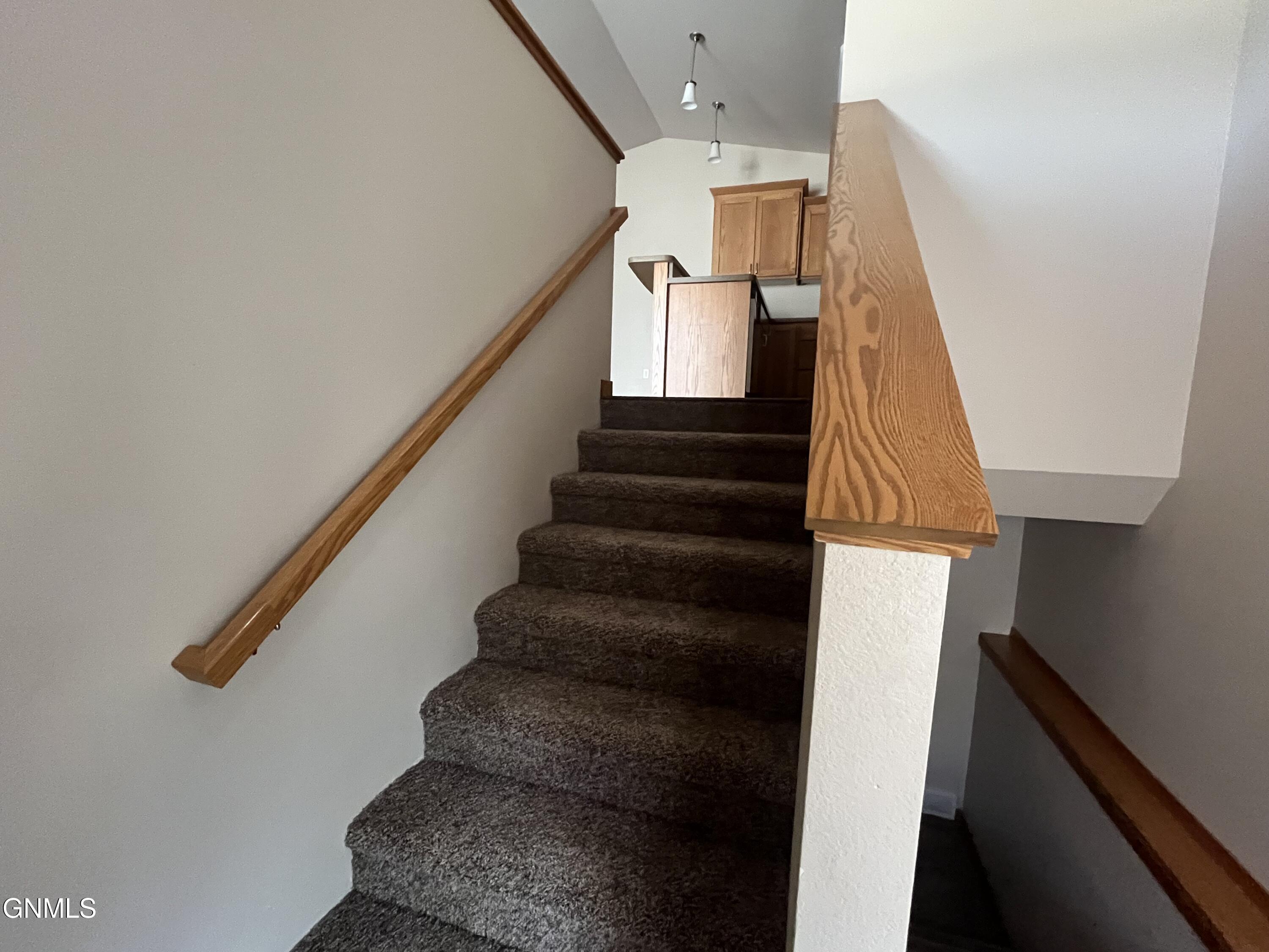property viewer photo 3
