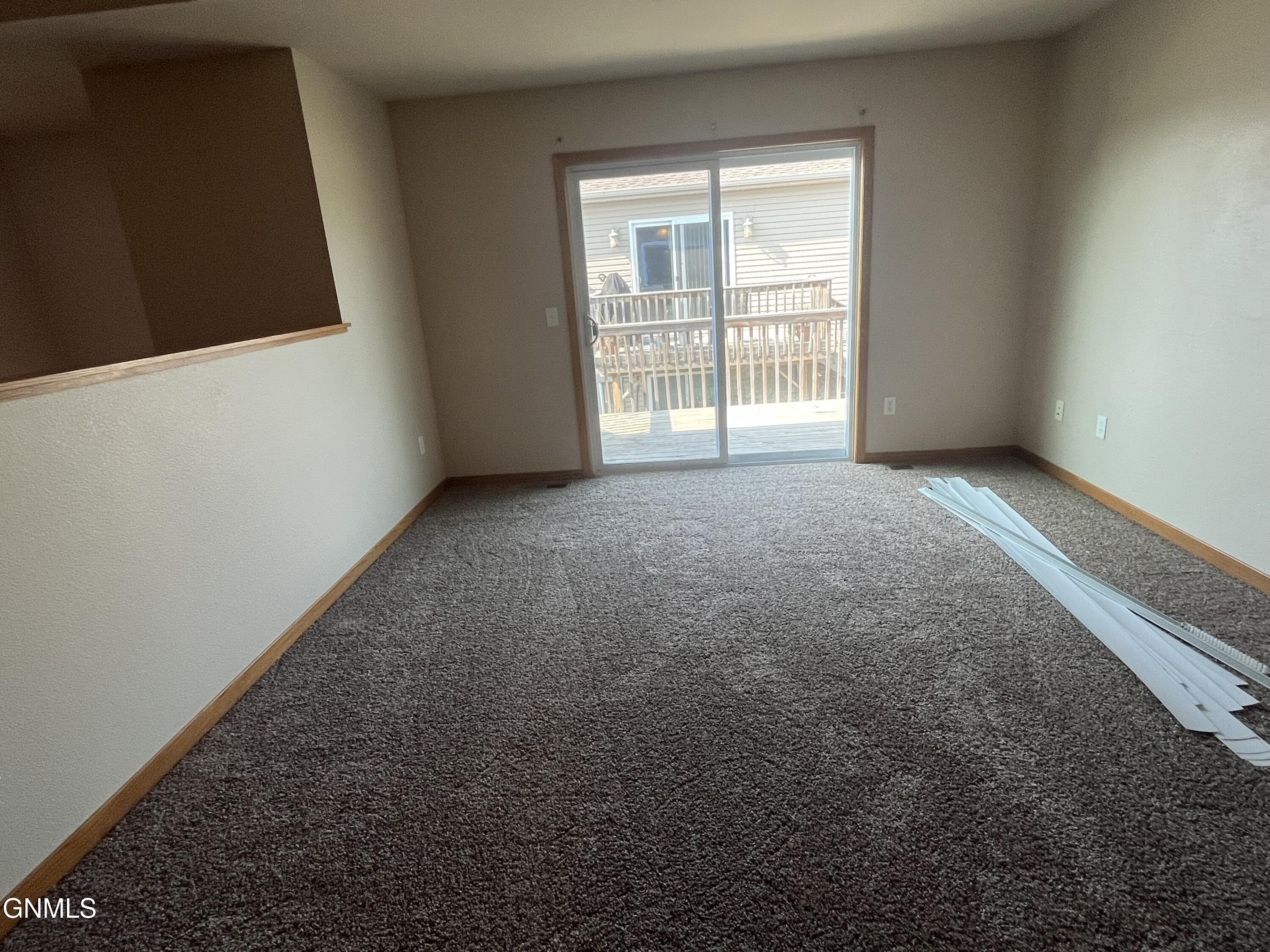 property viewer photo 8