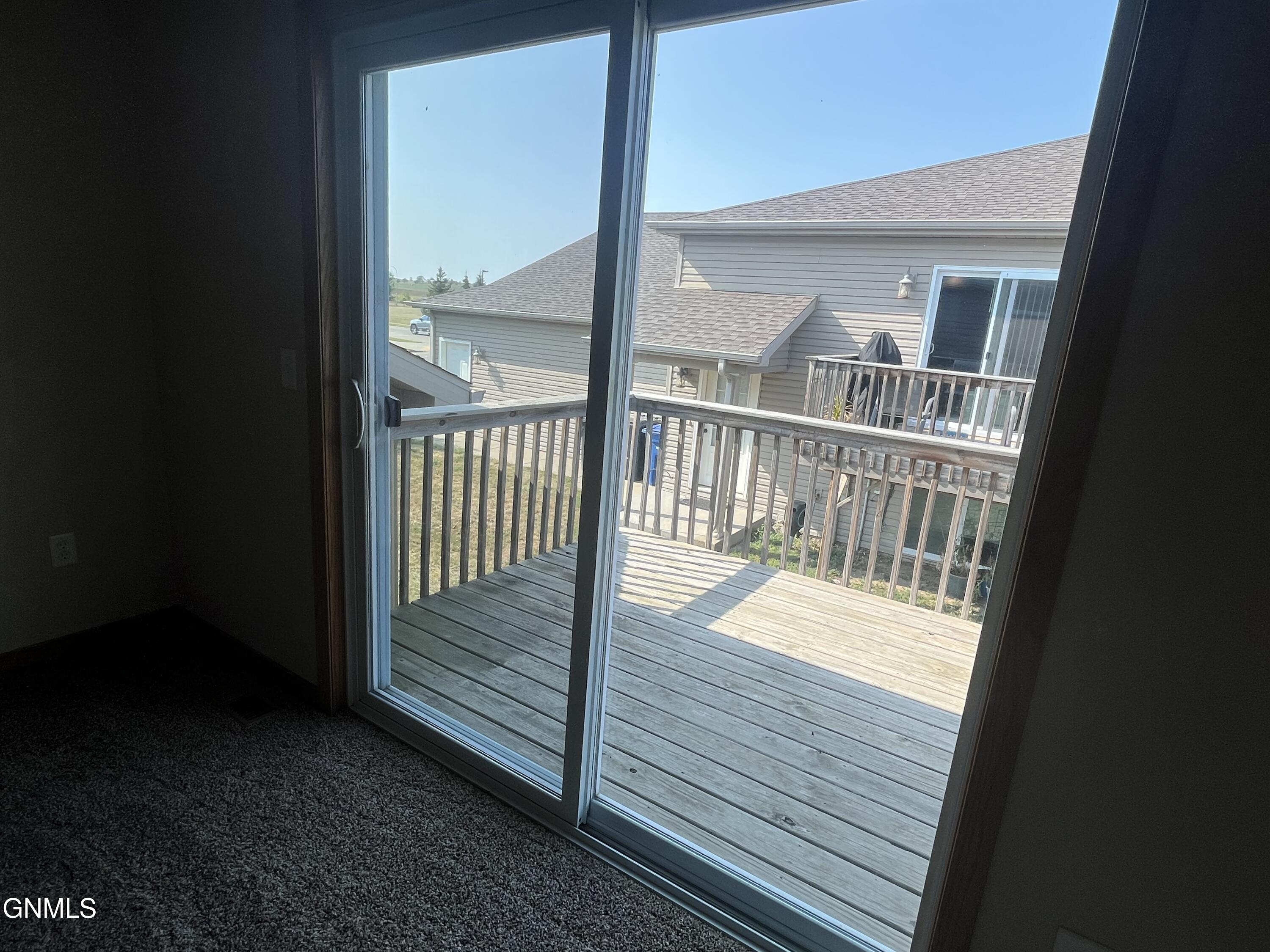 property viewer photo 9