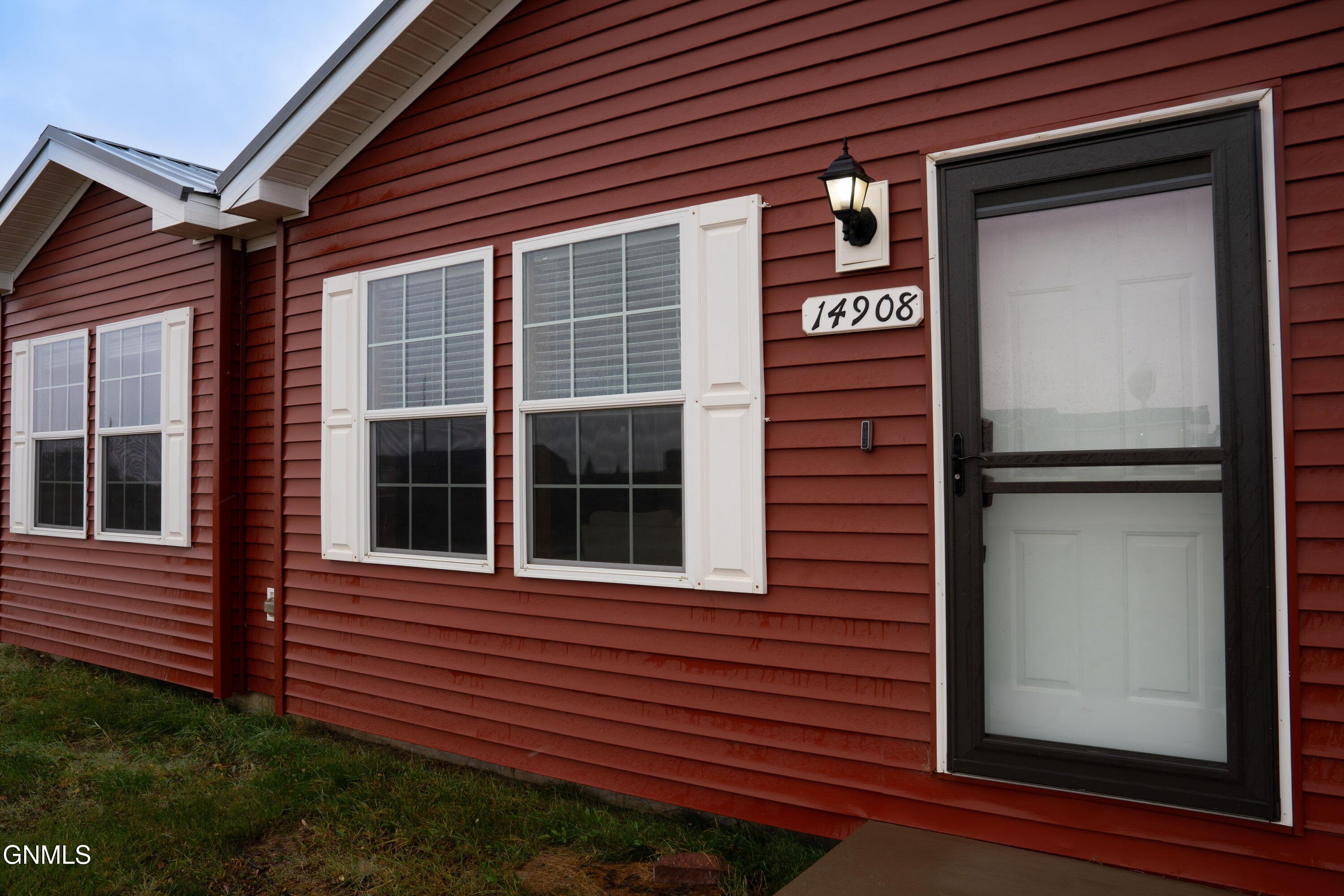 property viewer photo 1