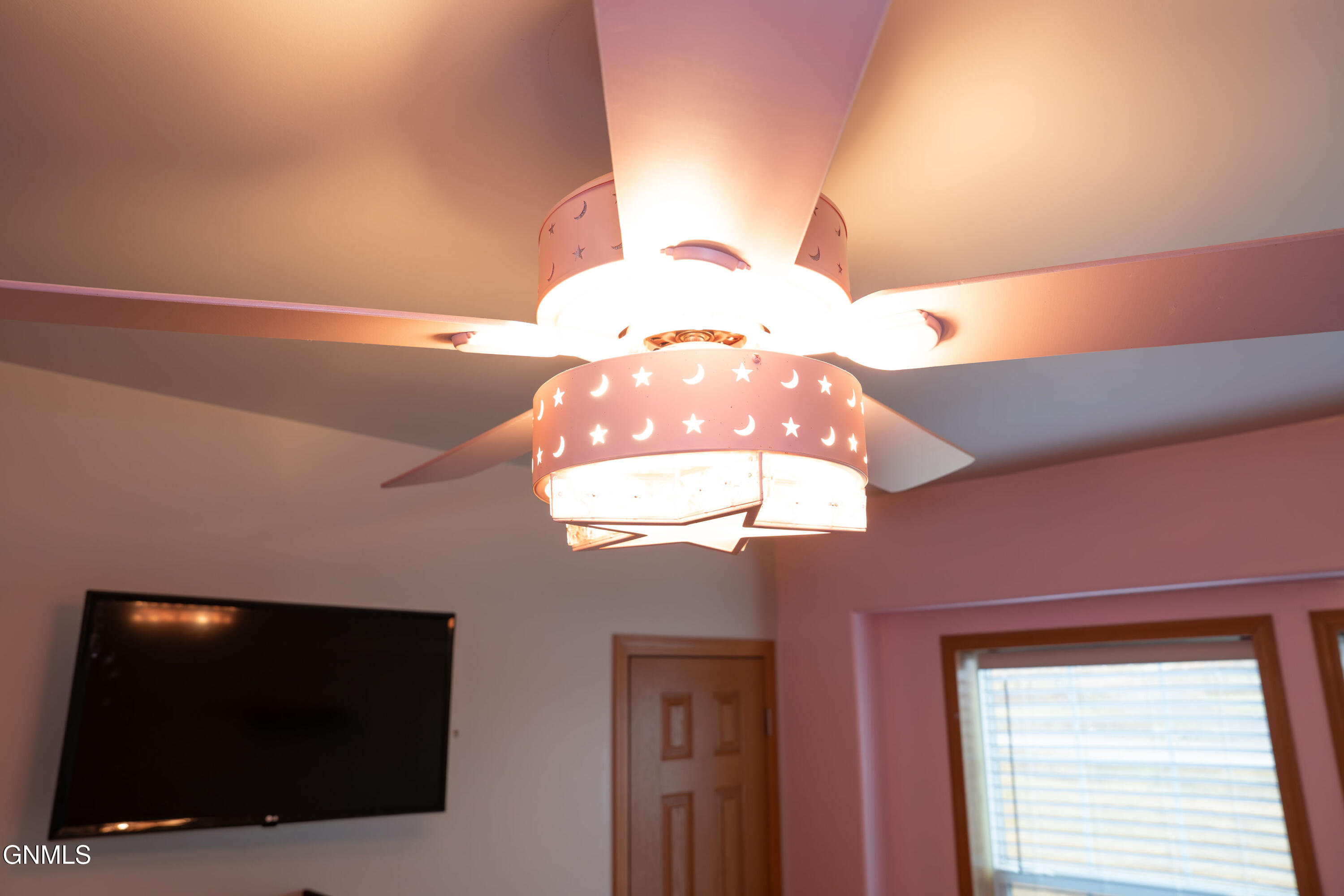 property viewer photo 17