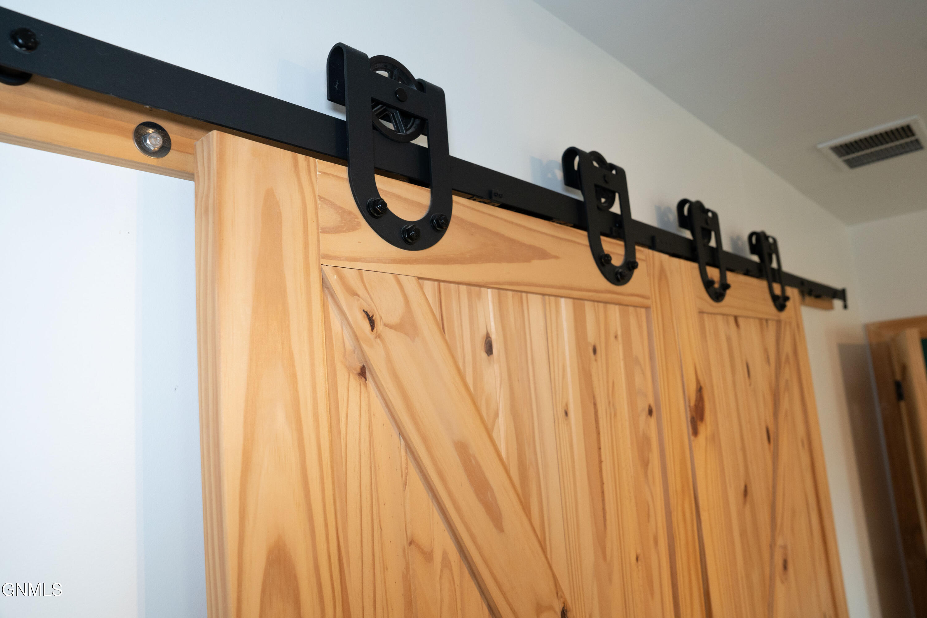 property viewer photo 19