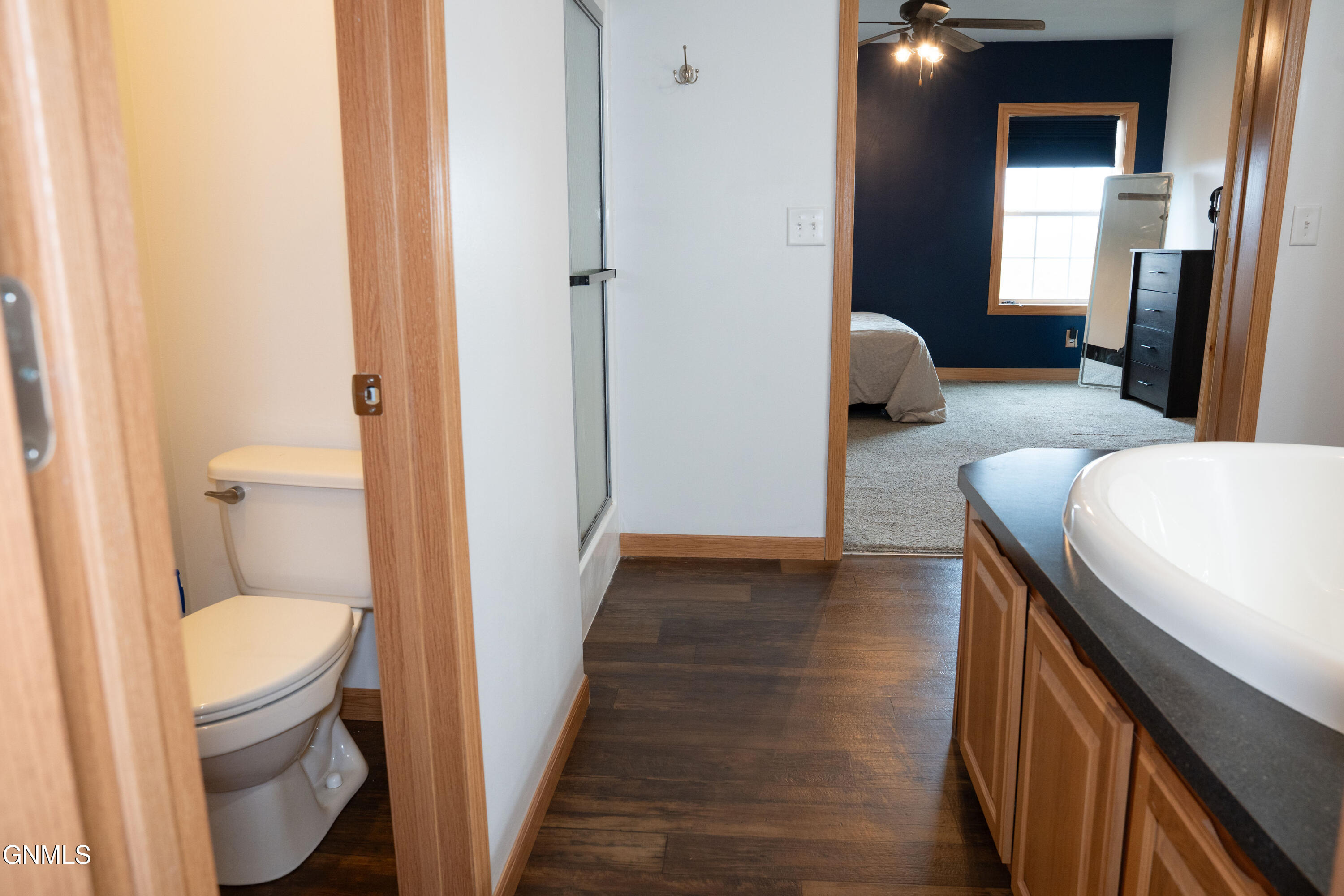 property viewer photo 23