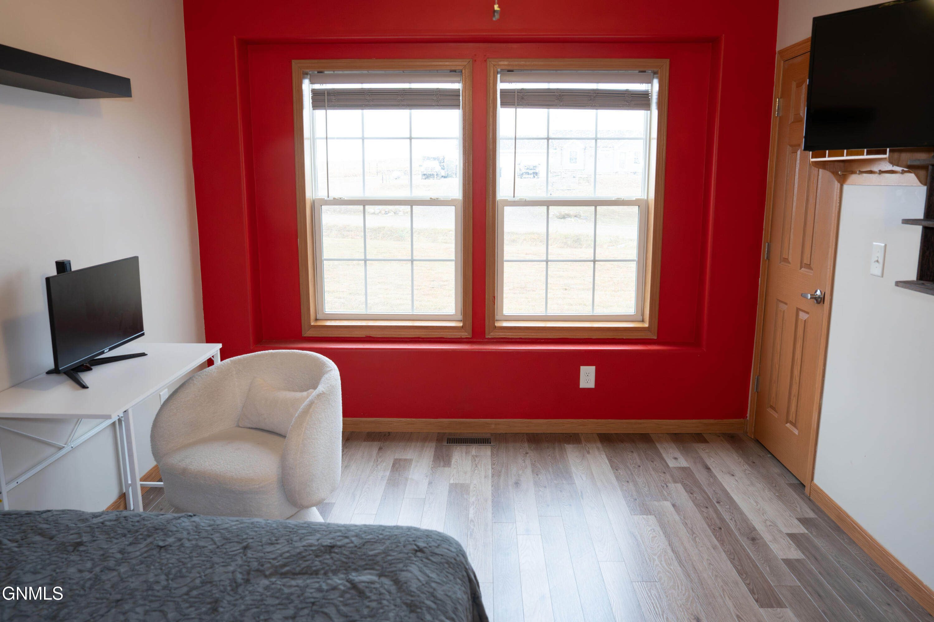 property viewer photo 28