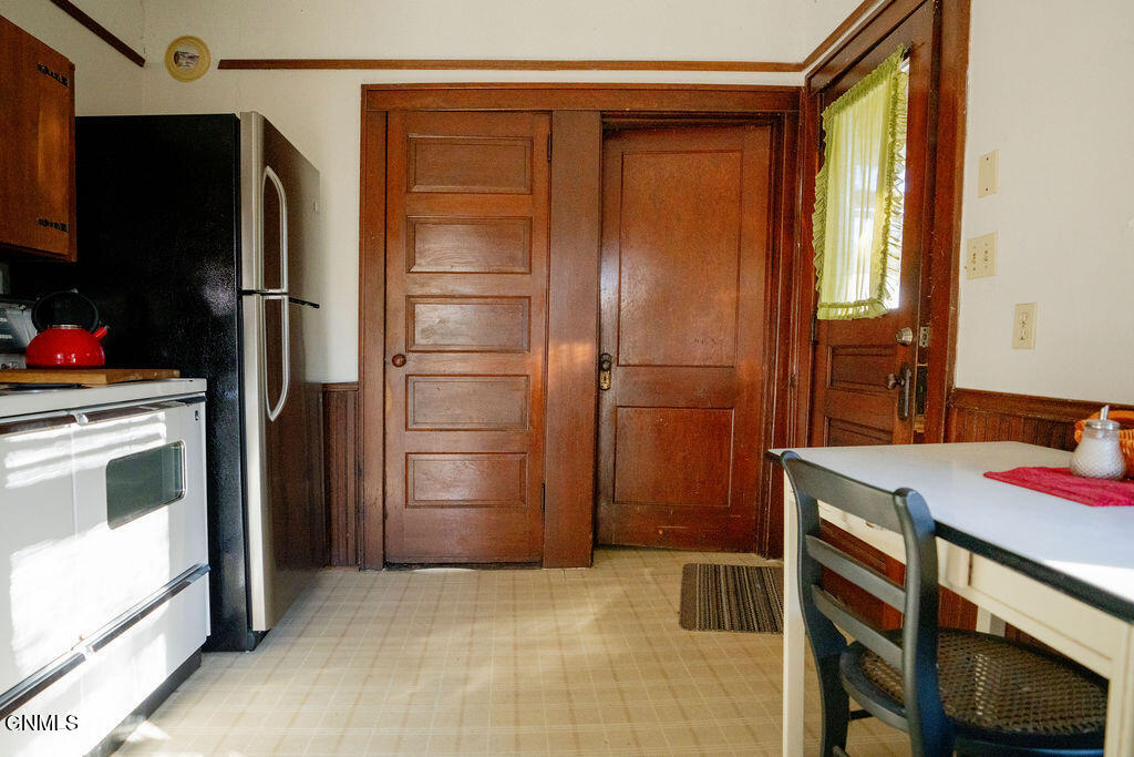 property viewer photo 13