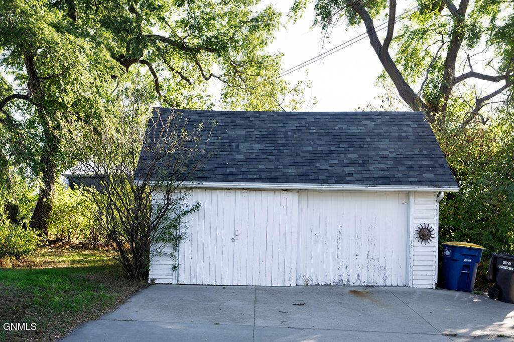 property viewer photo 2