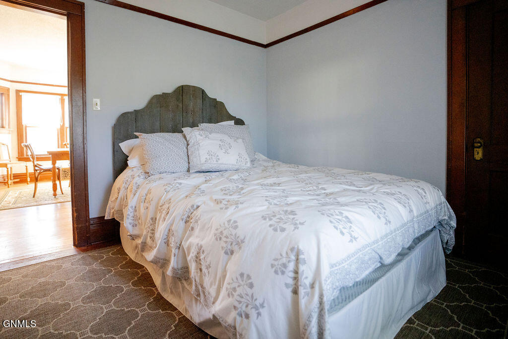 property viewer photo 20