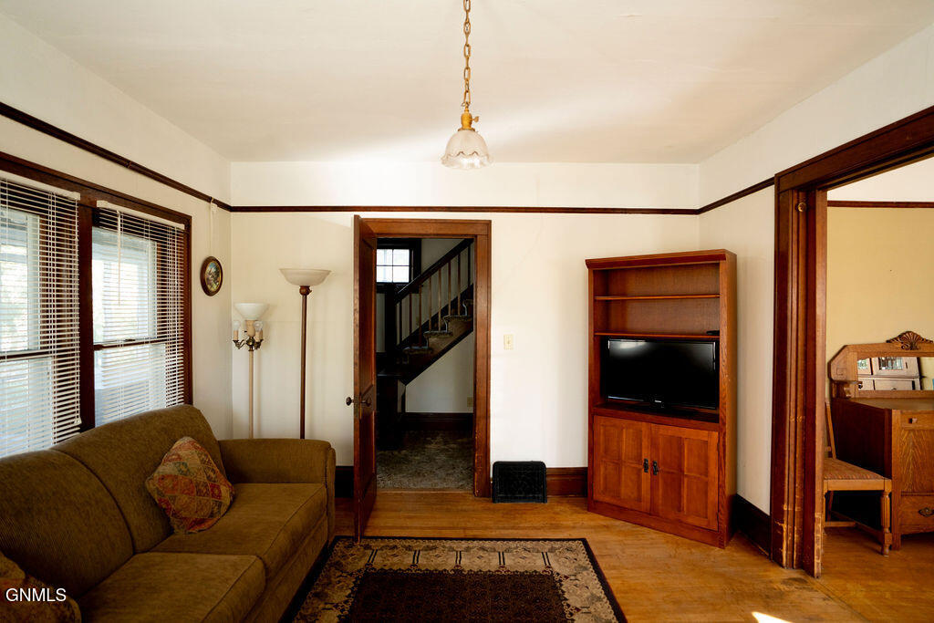 property viewer photo 27