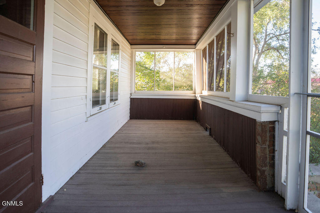 property viewer photo 30