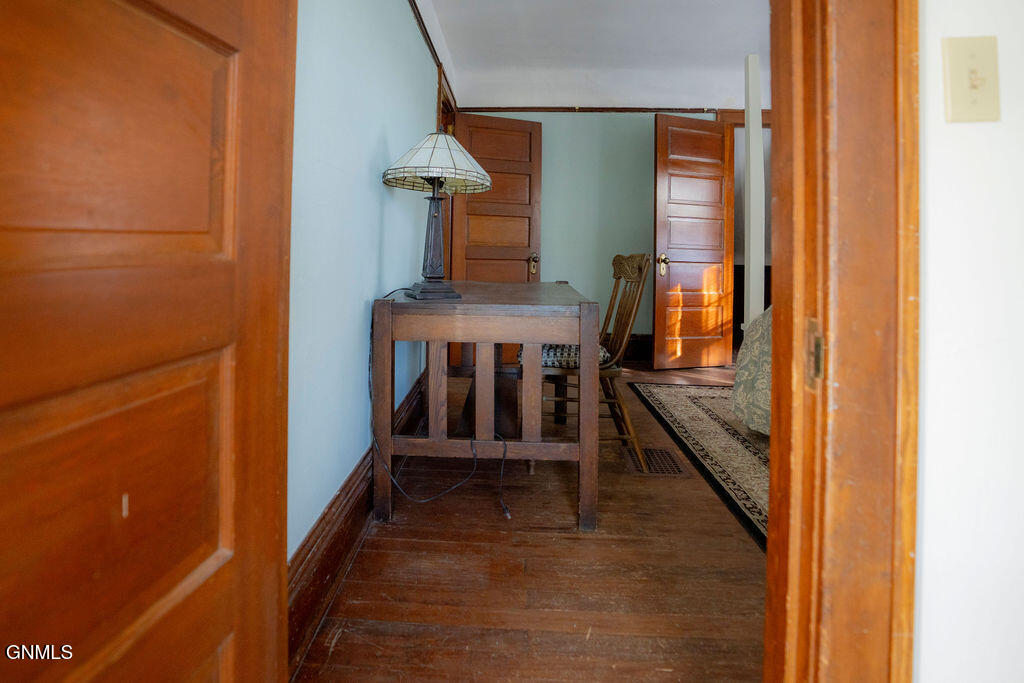 property viewer photo 45