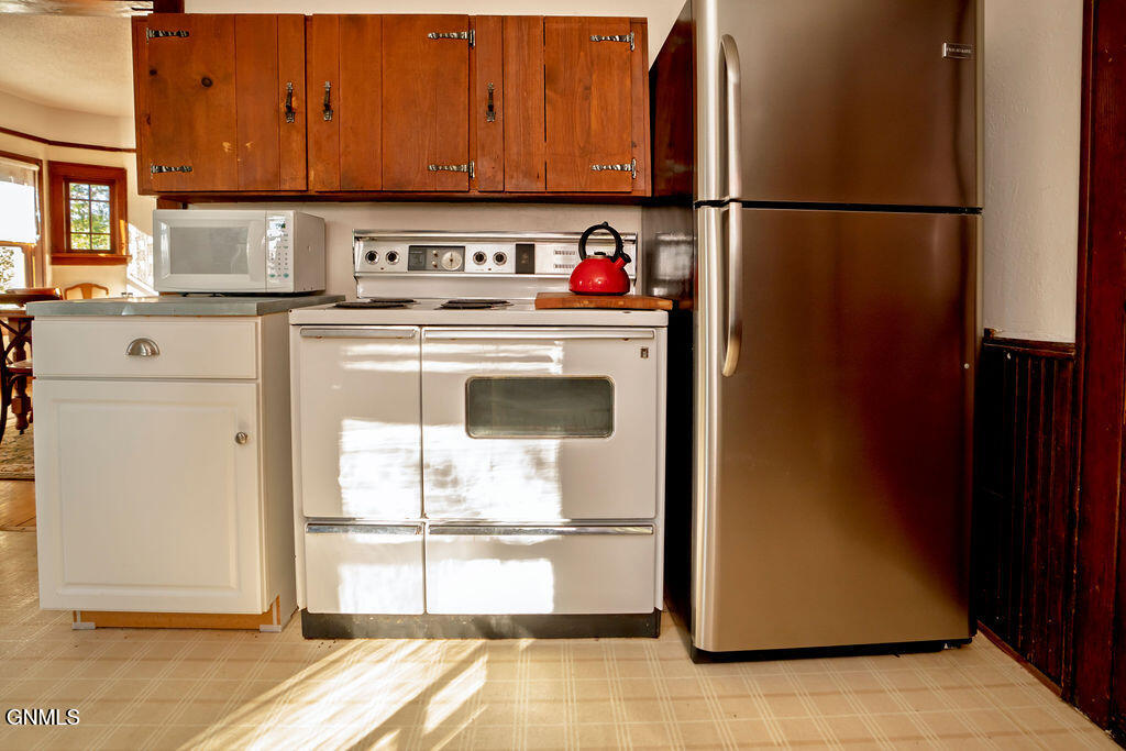 property viewer photo 6