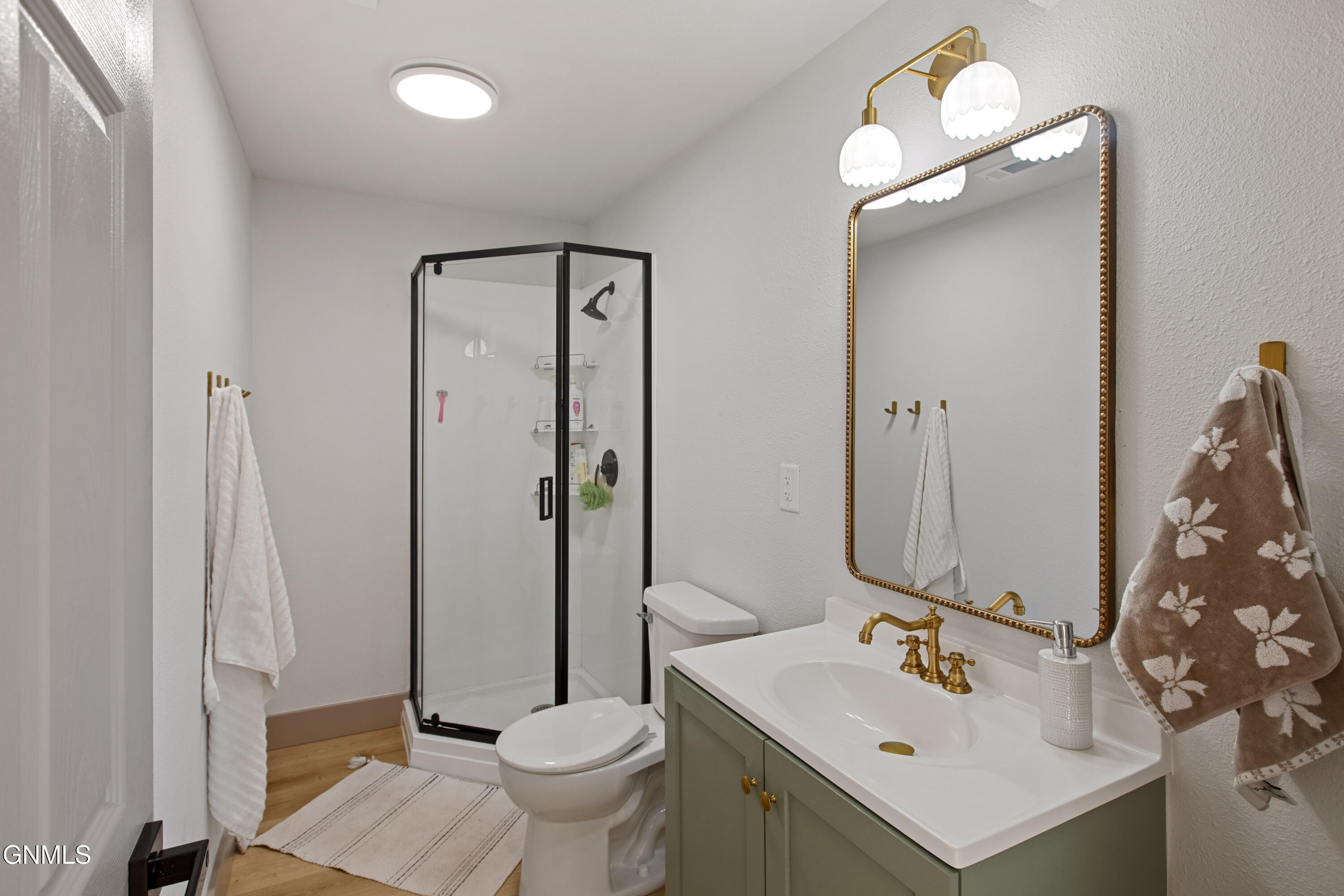 property viewer photo 19