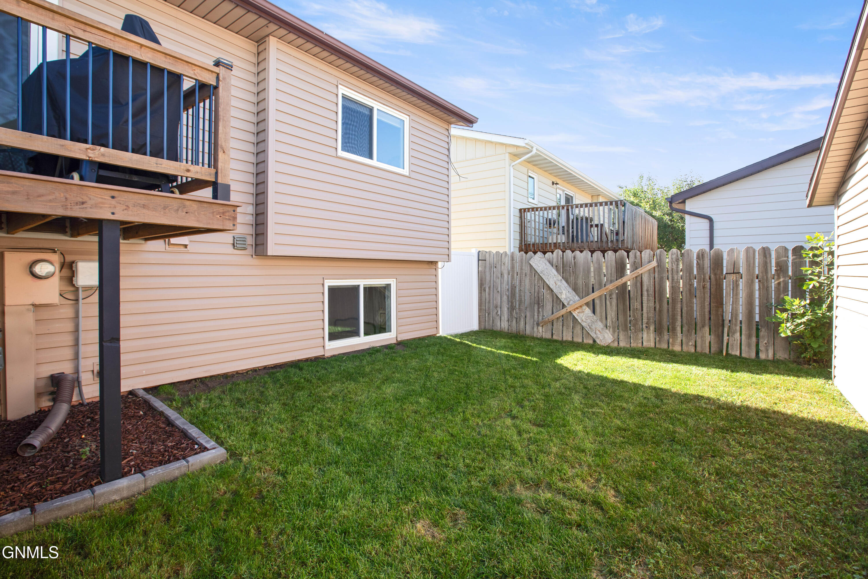 property viewer photo 23