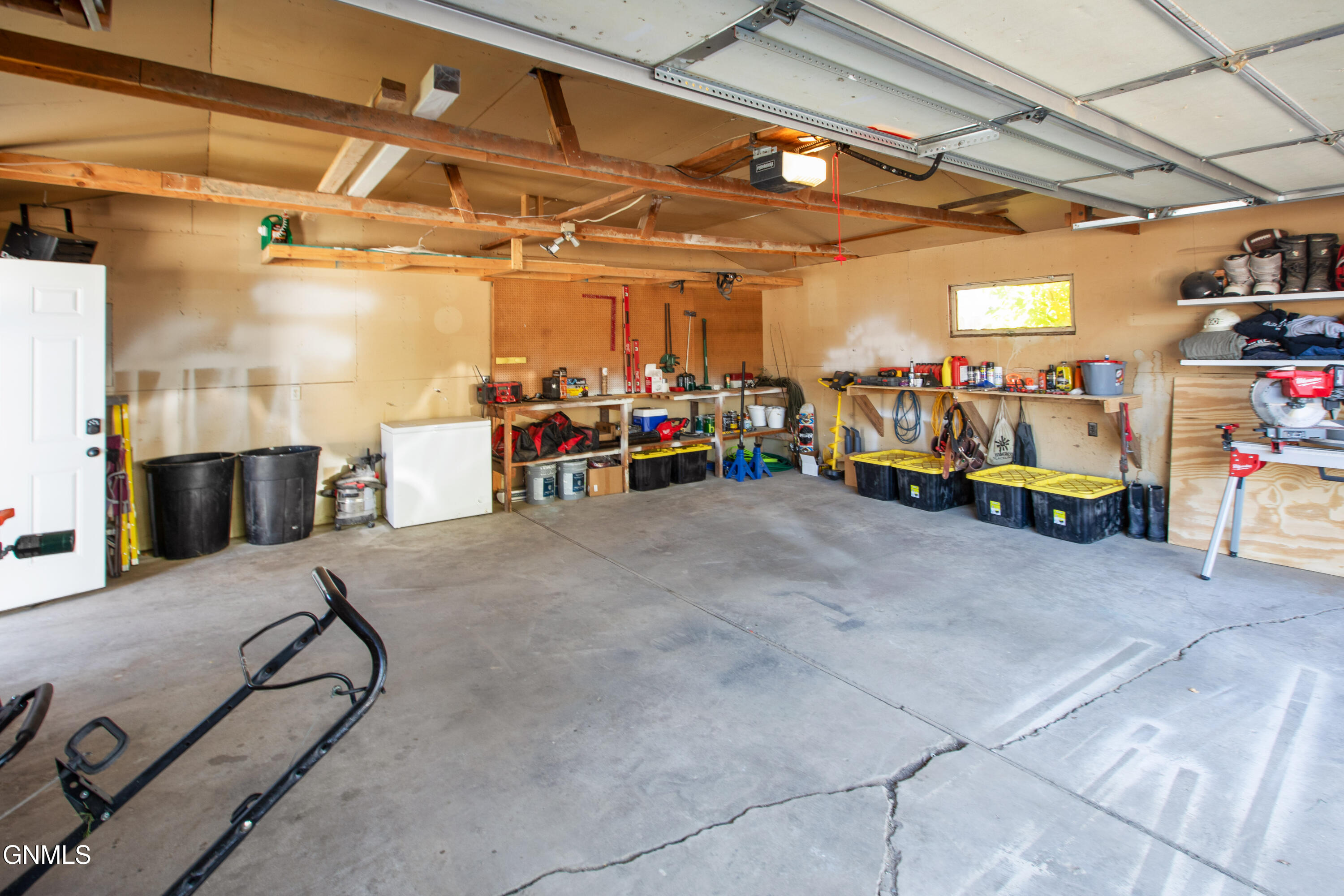 property viewer photo 28