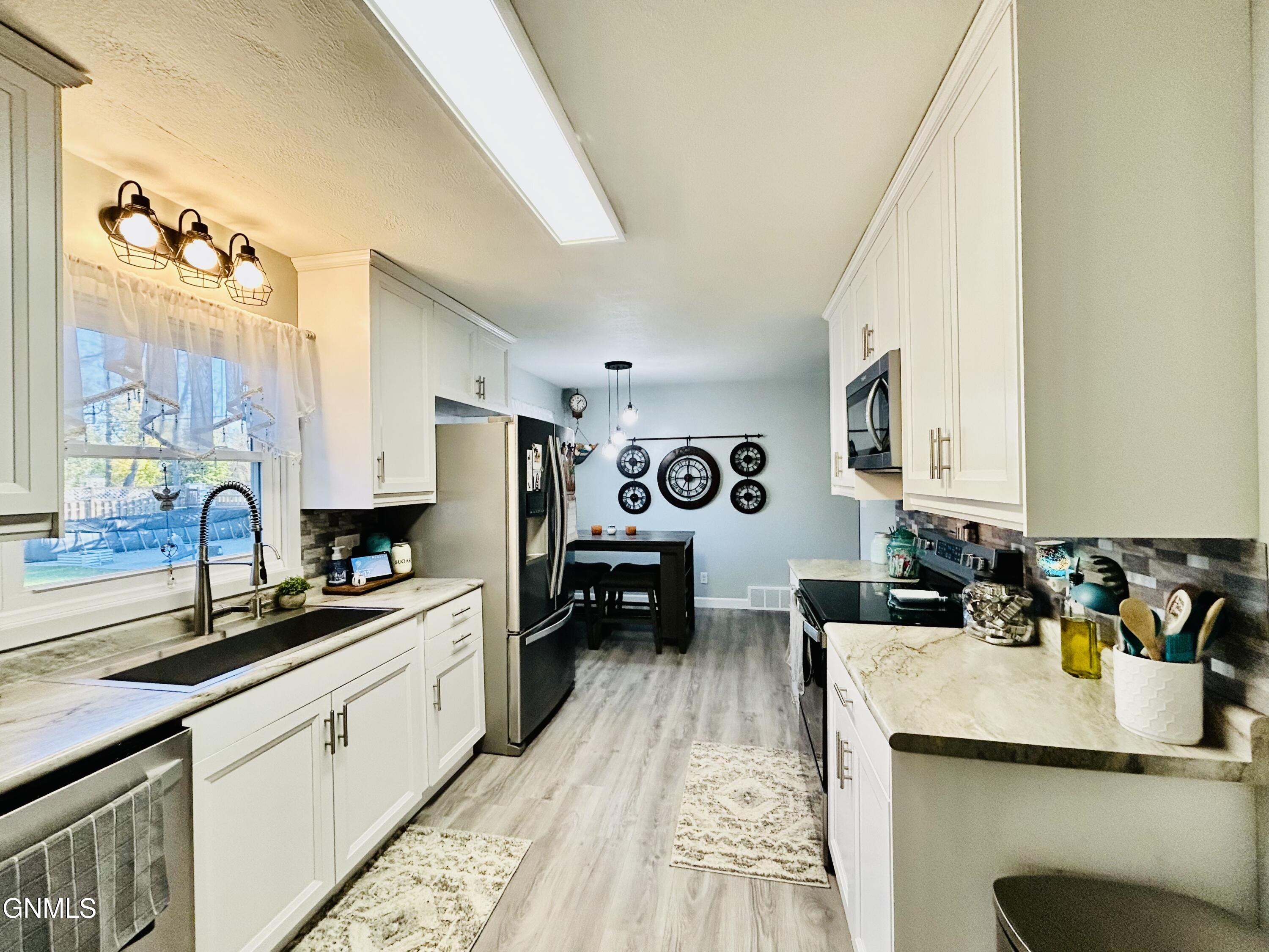 property viewer photo 14