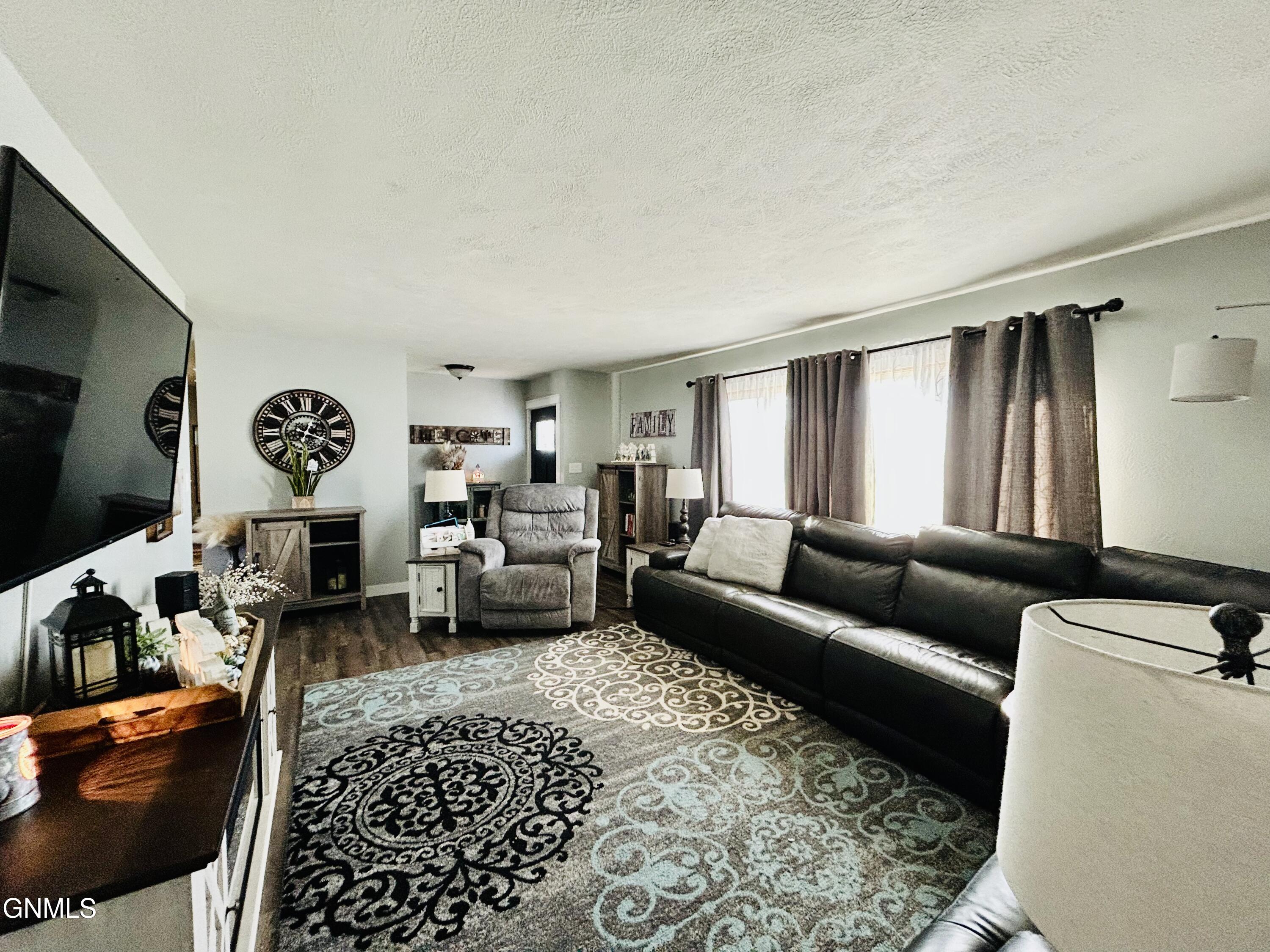 property viewer photo 22