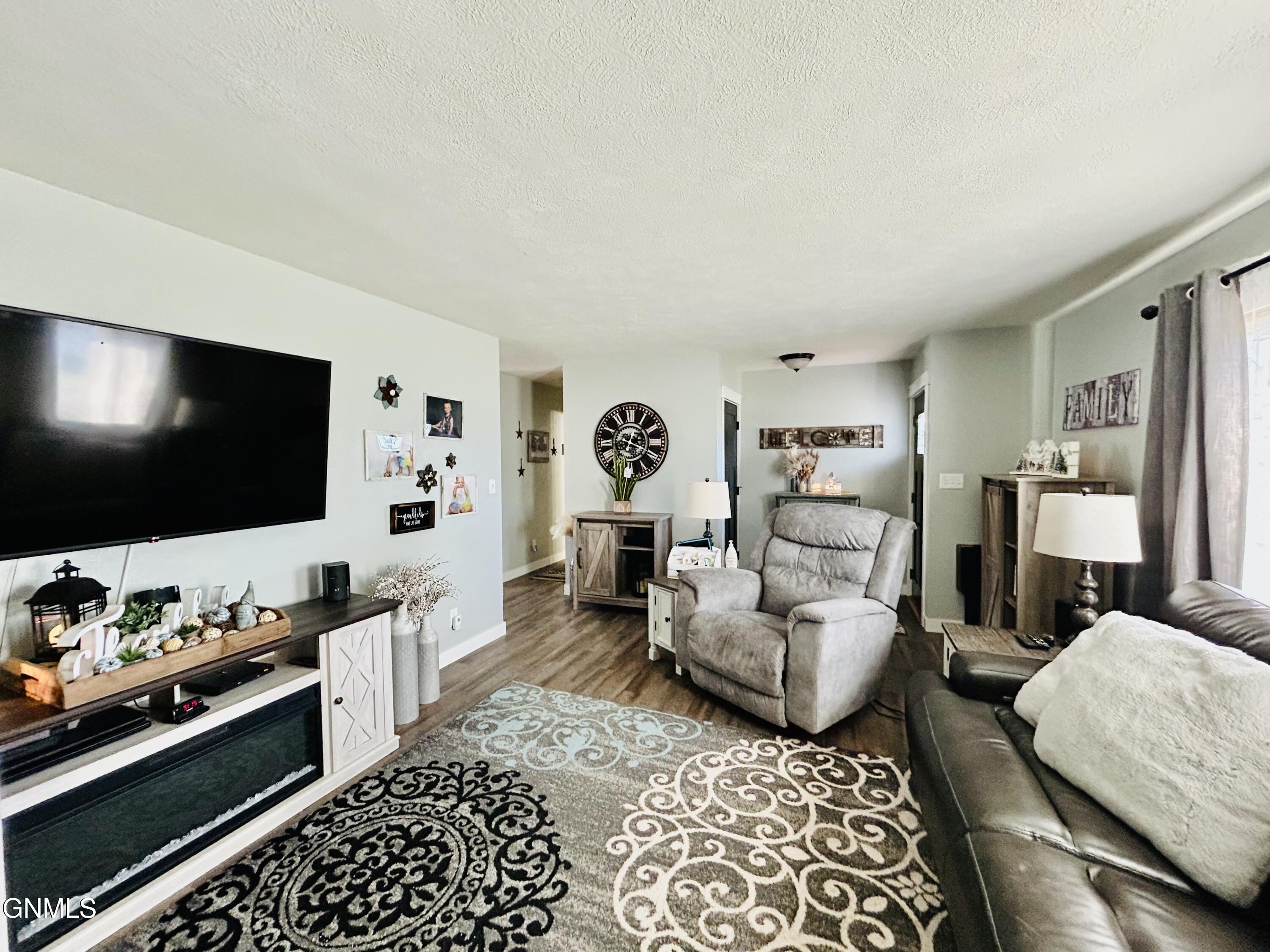 property viewer photo 23