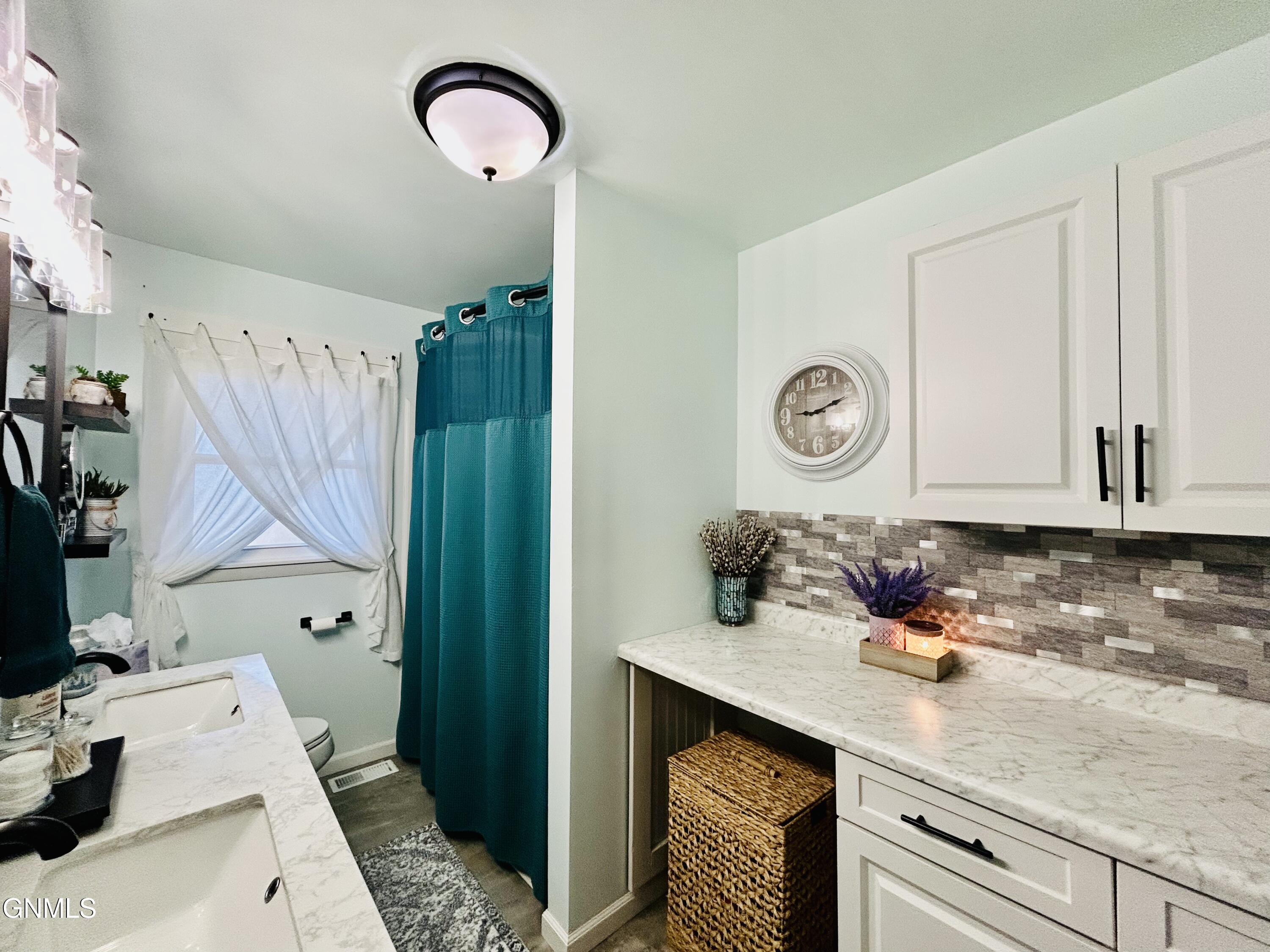 property viewer photo 27