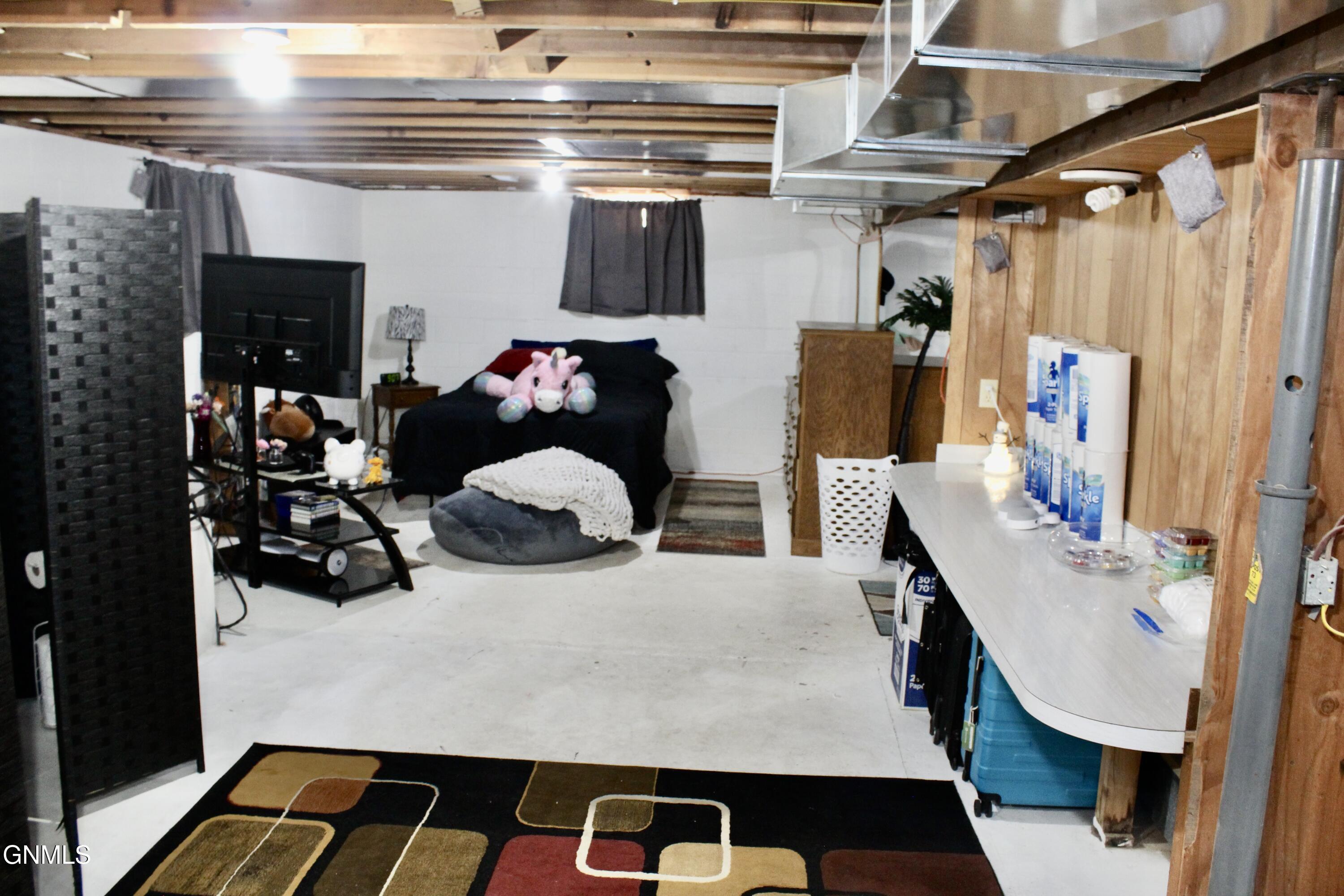 property viewer photo 40