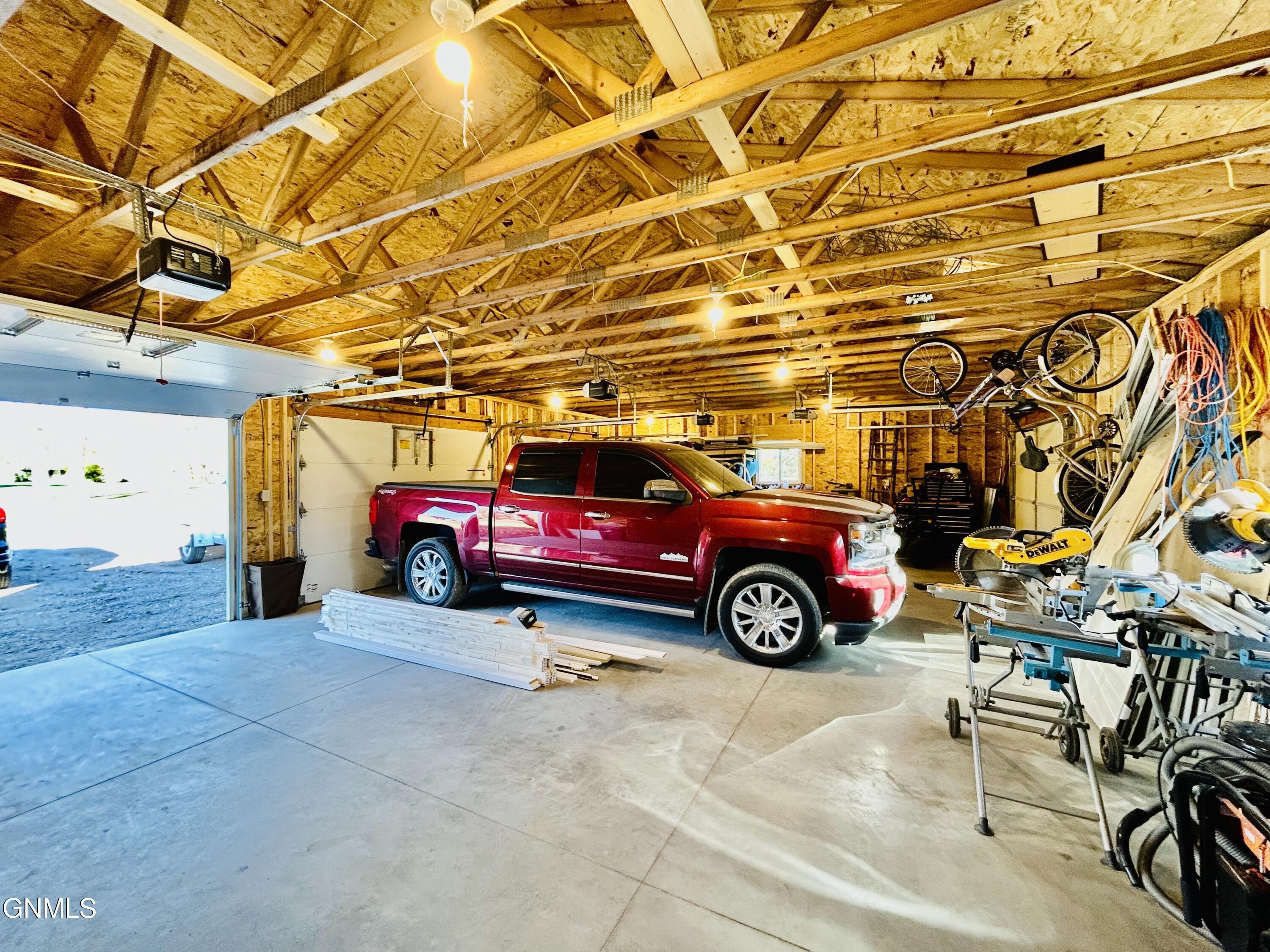 property viewer photo 46