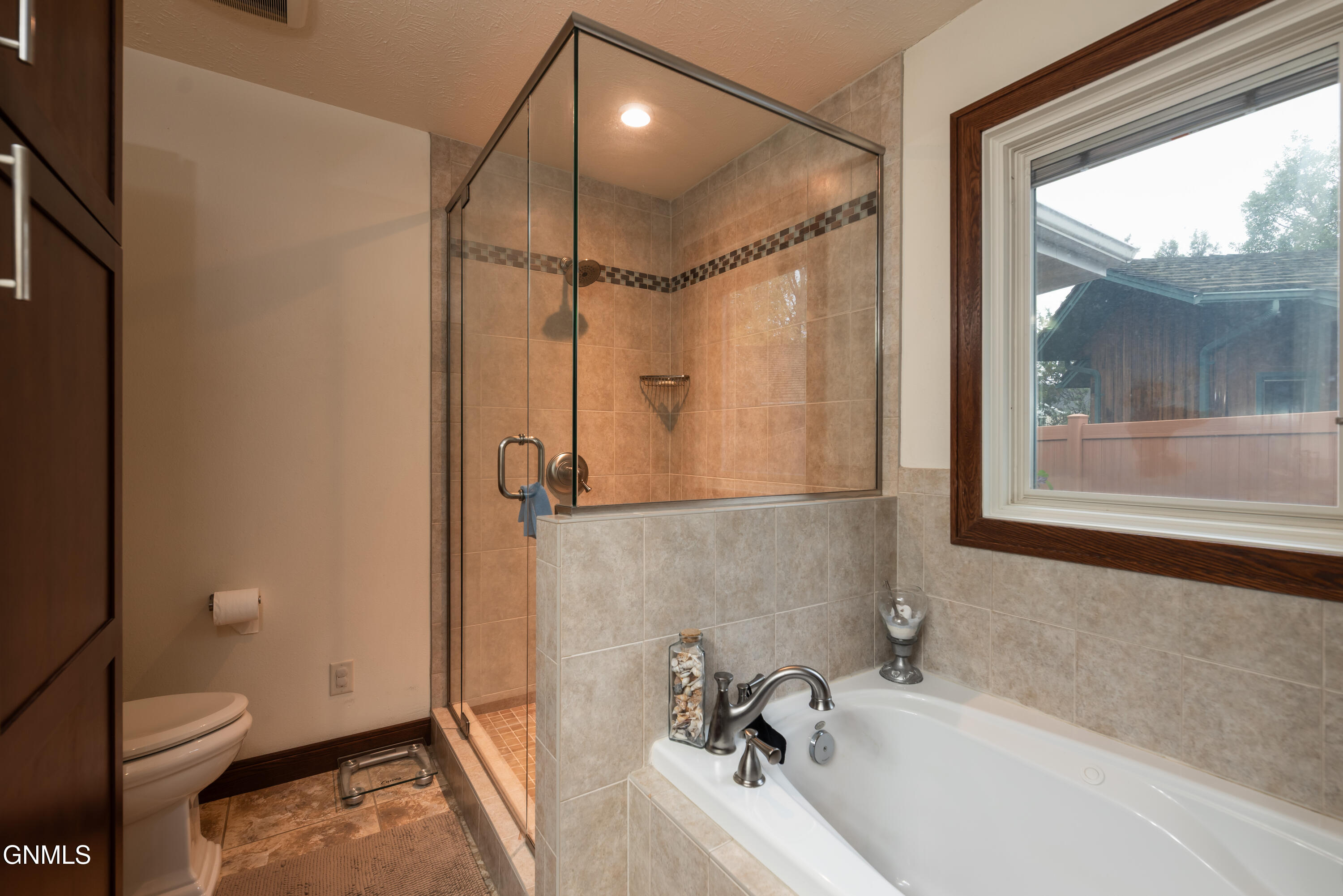 property viewer photo 19