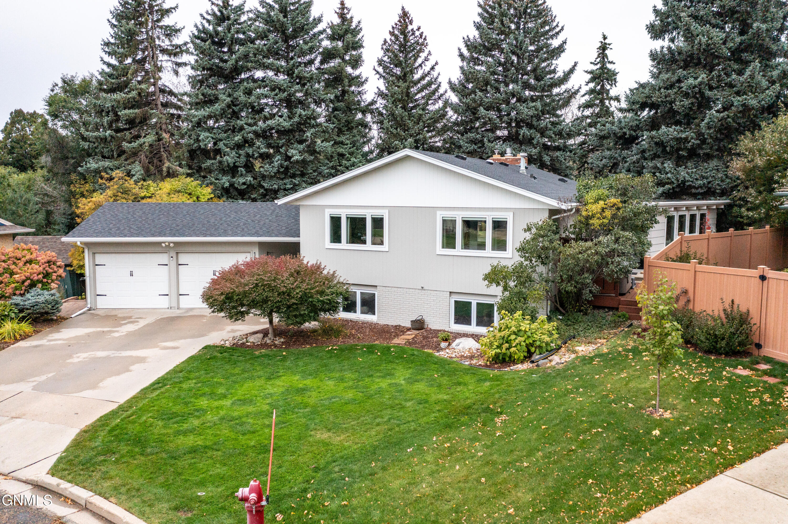 property viewer photo 2