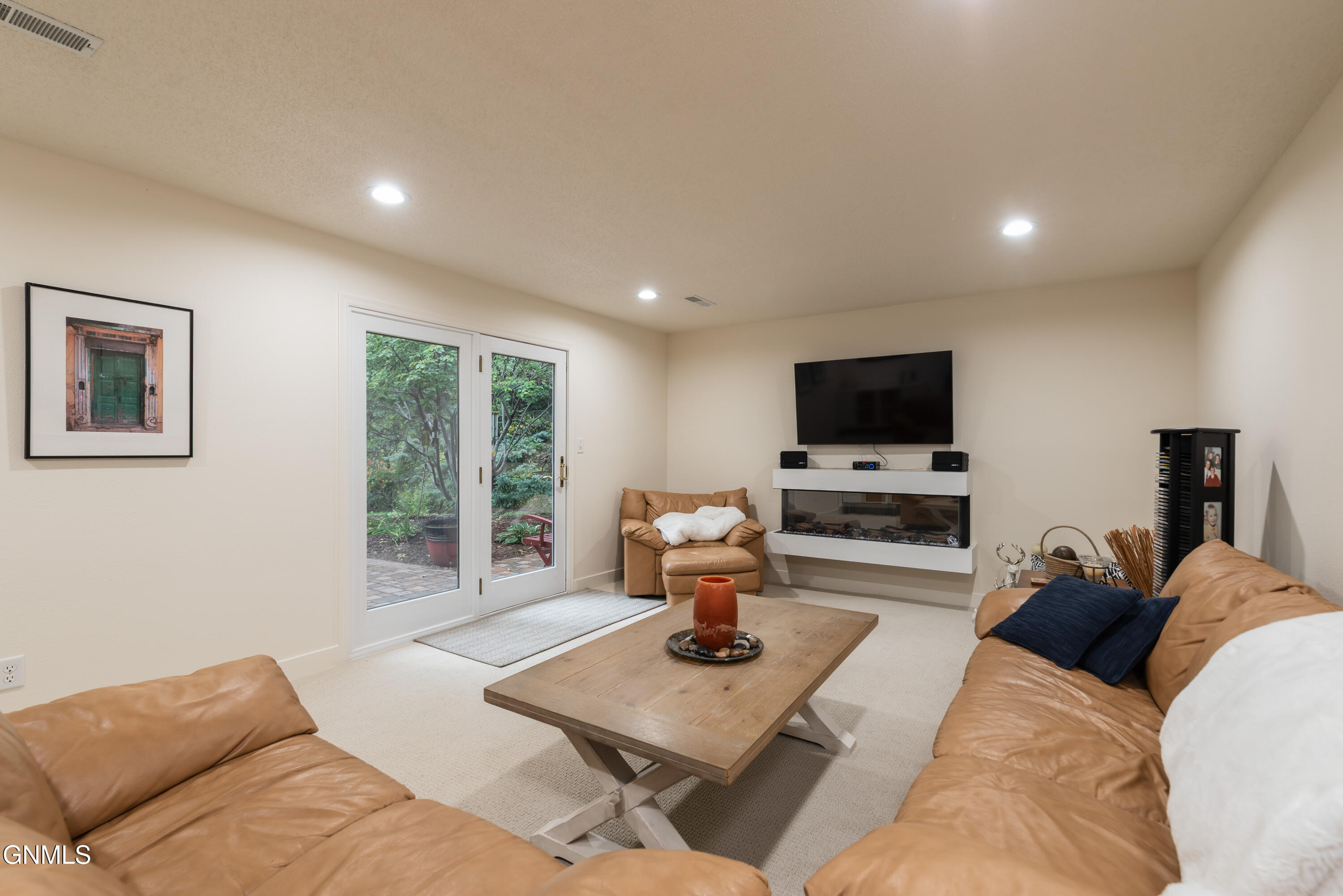 property viewer photo 27