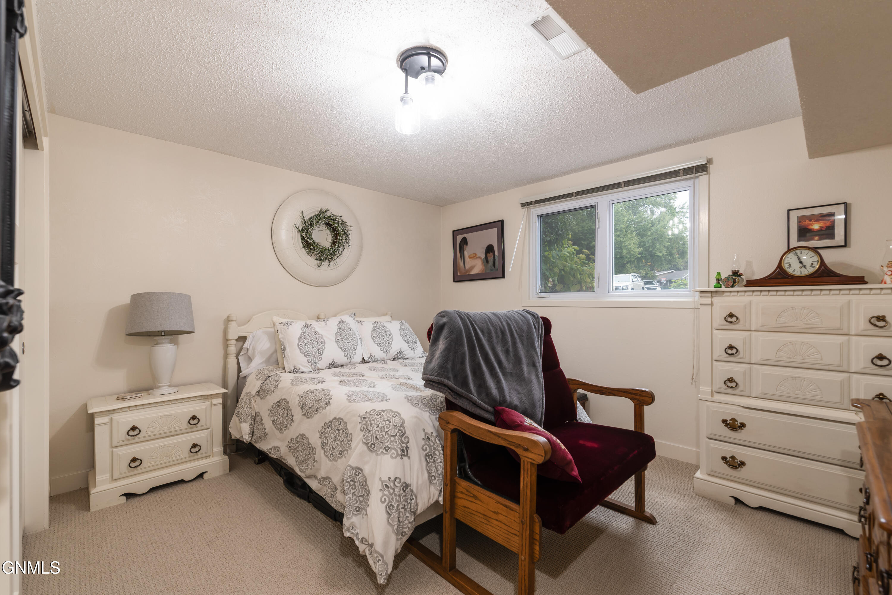 property viewer photo 32