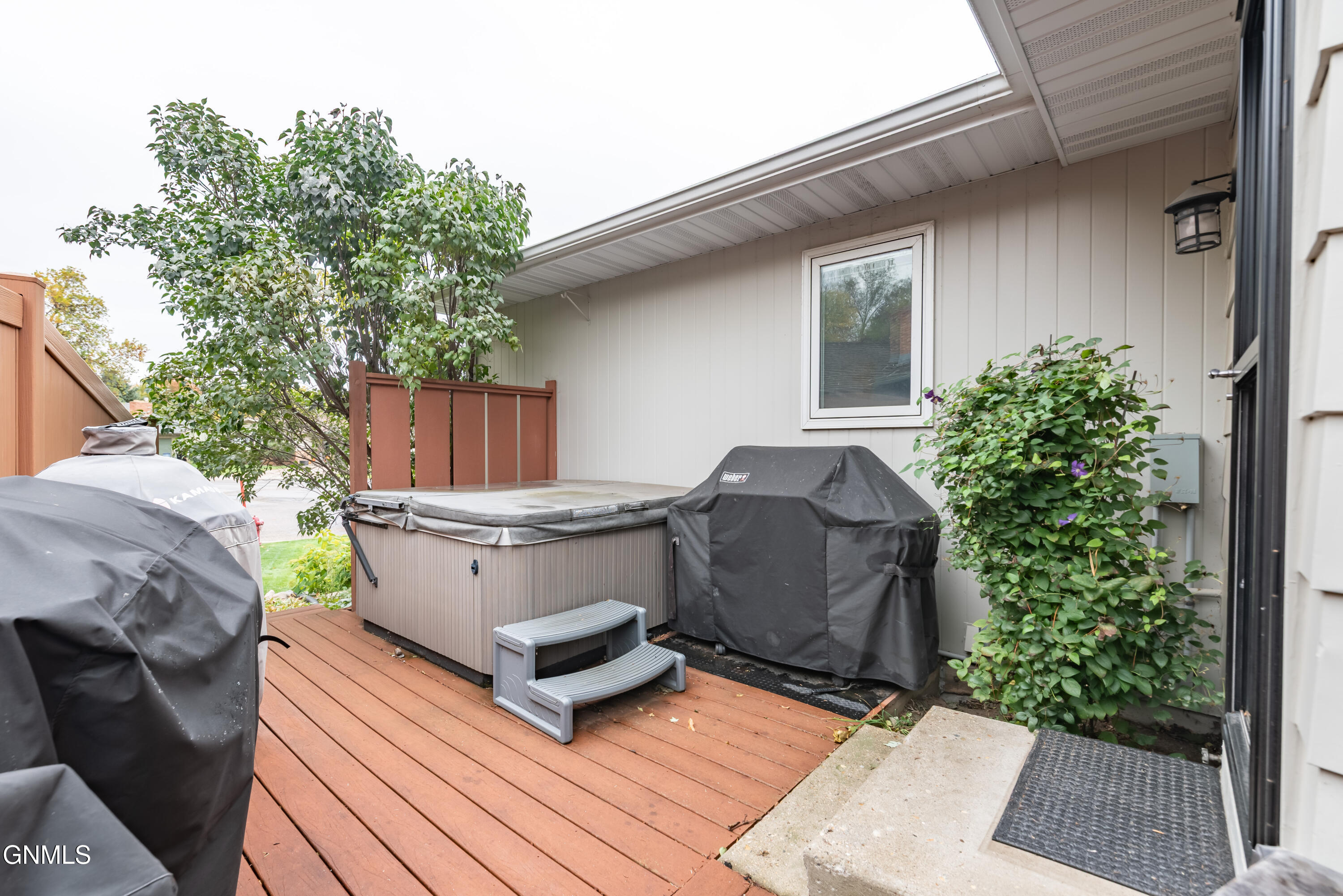 property viewer photo 46