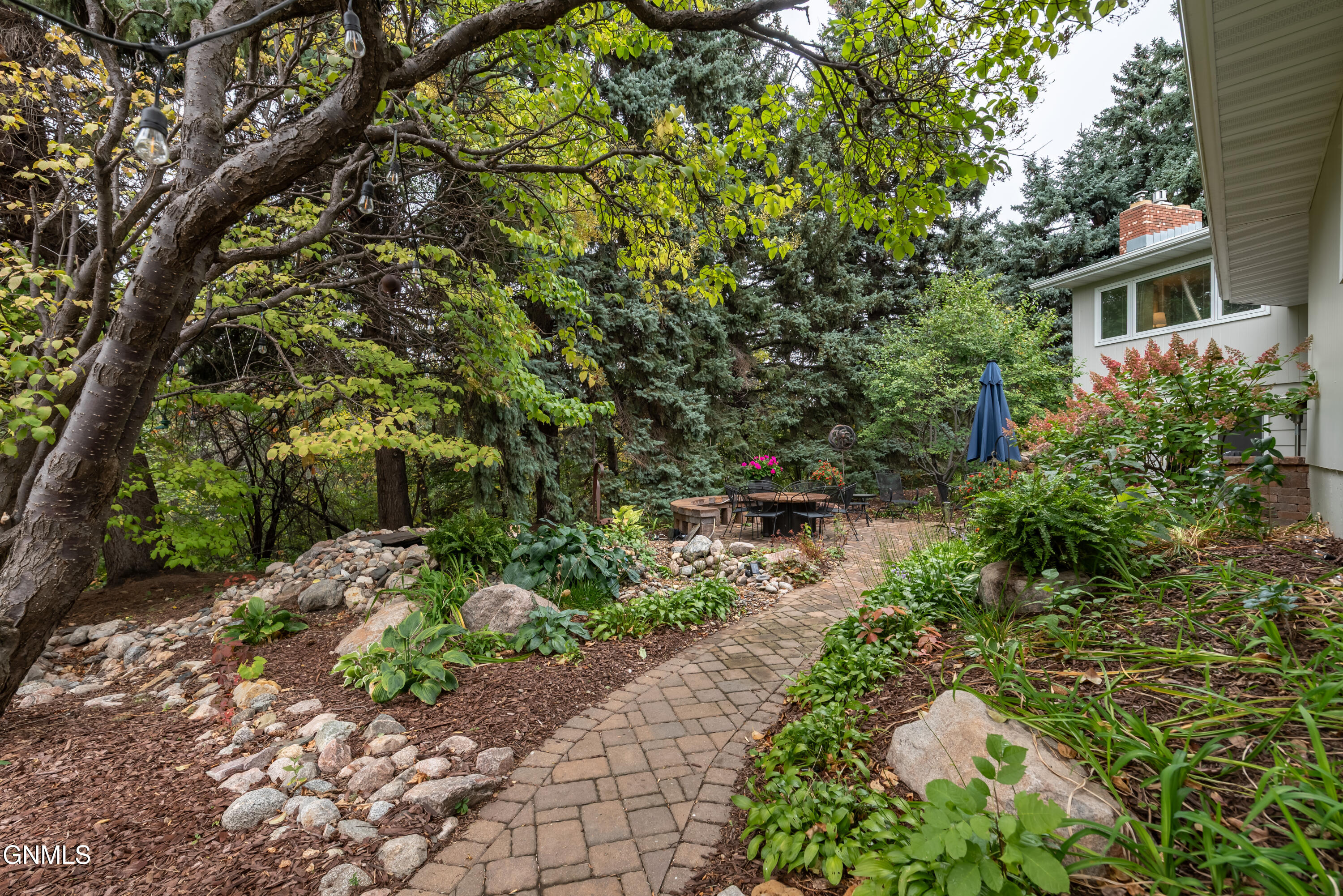 property viewer photo 47