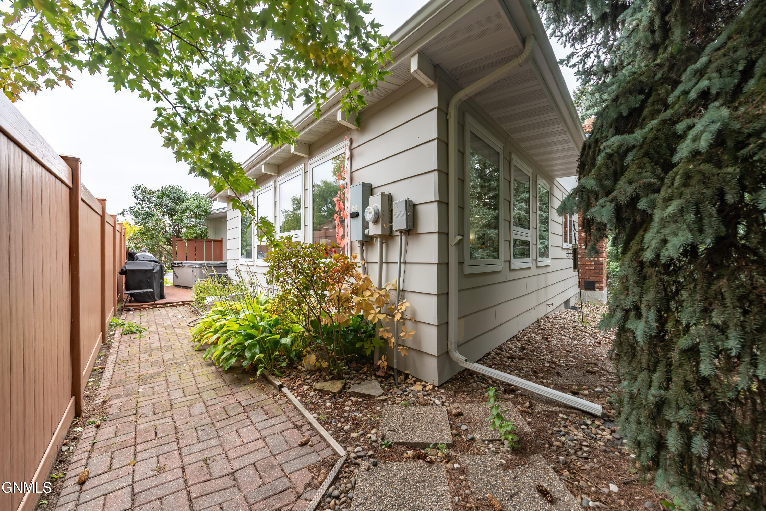 property viewer photo 49