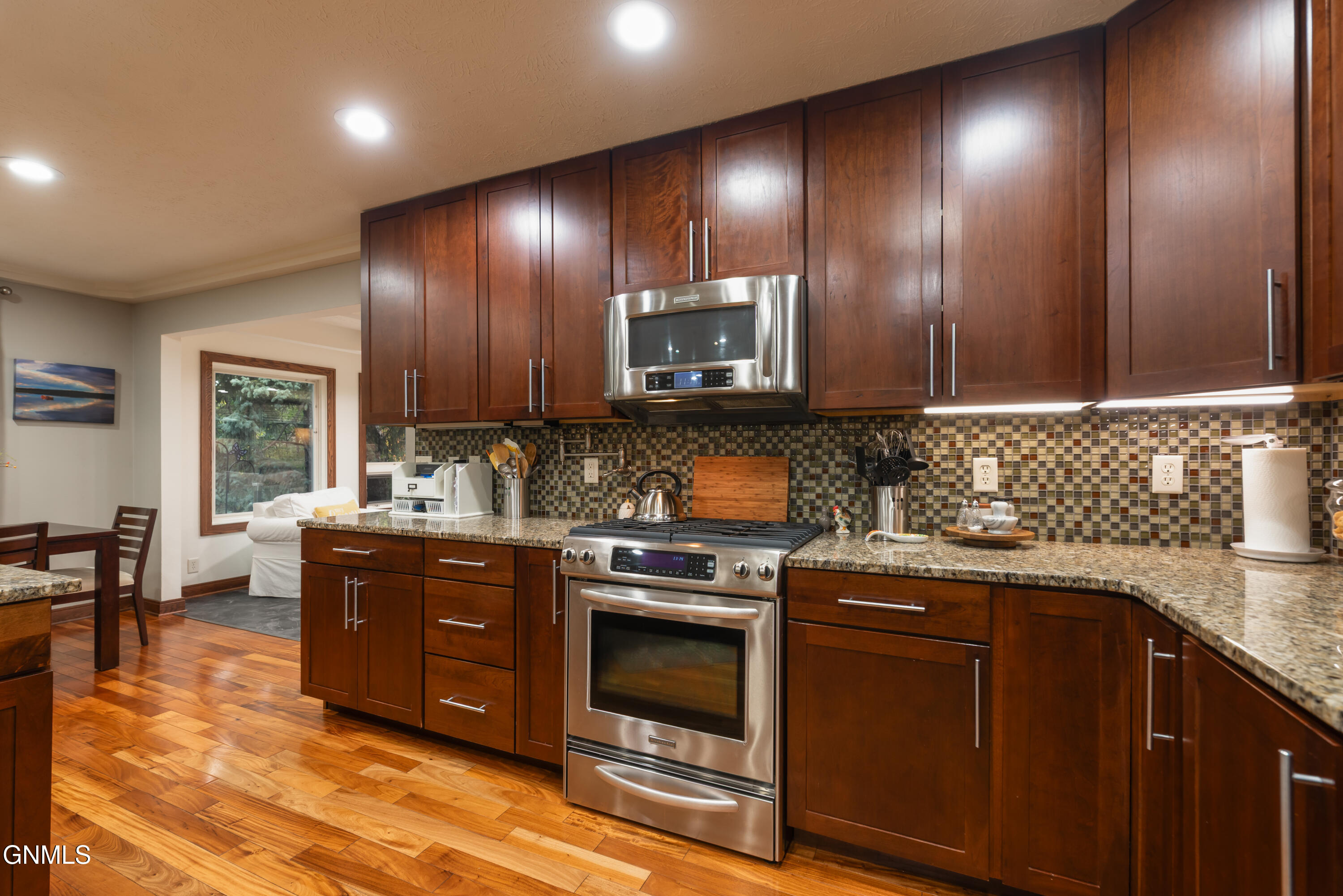 property viewer photo 6