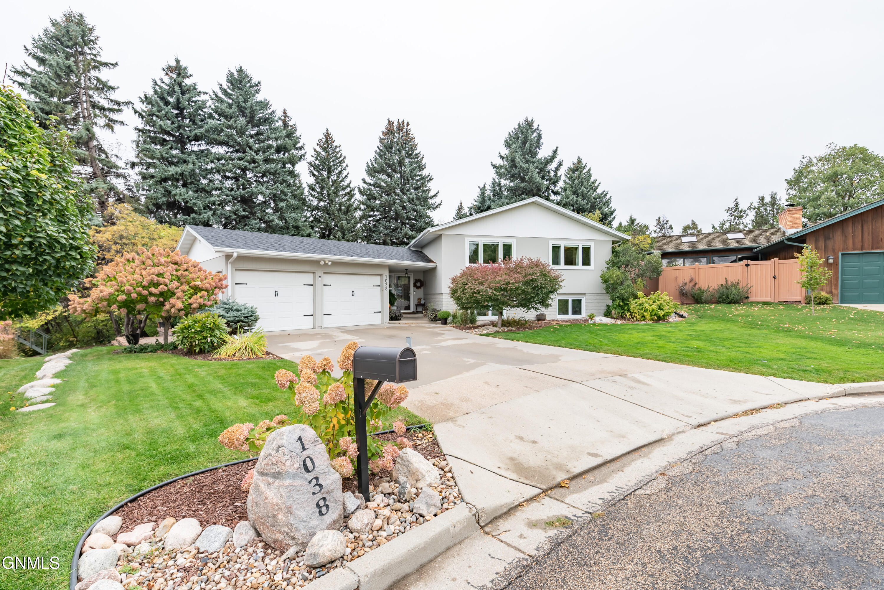 property viewer photo 65