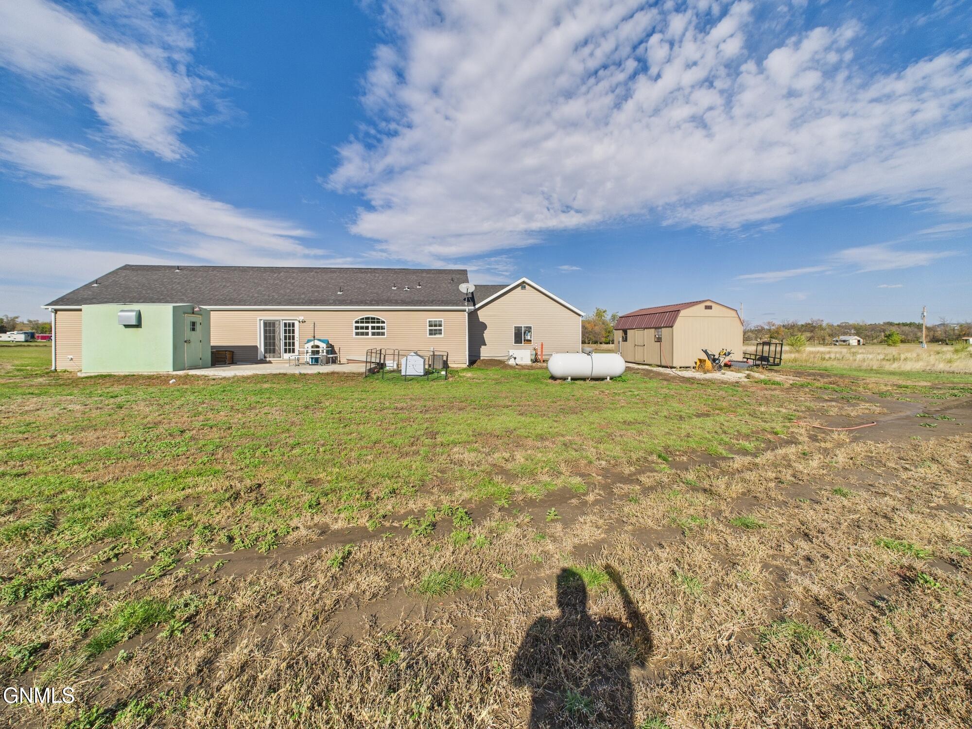 property viewer photo 2