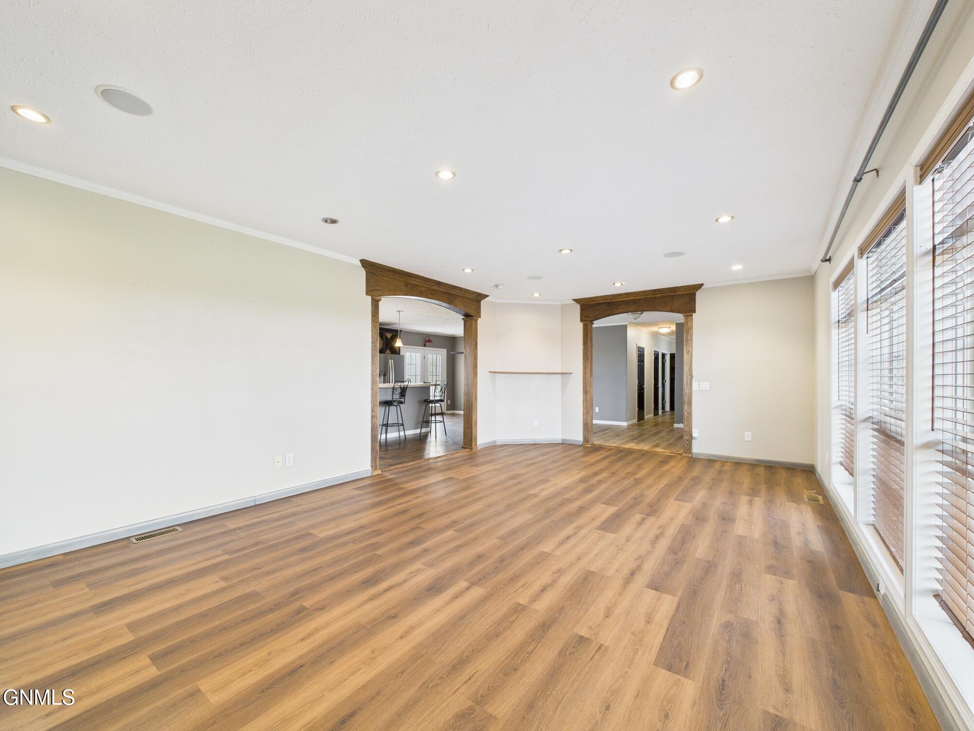 property viewer photo 21