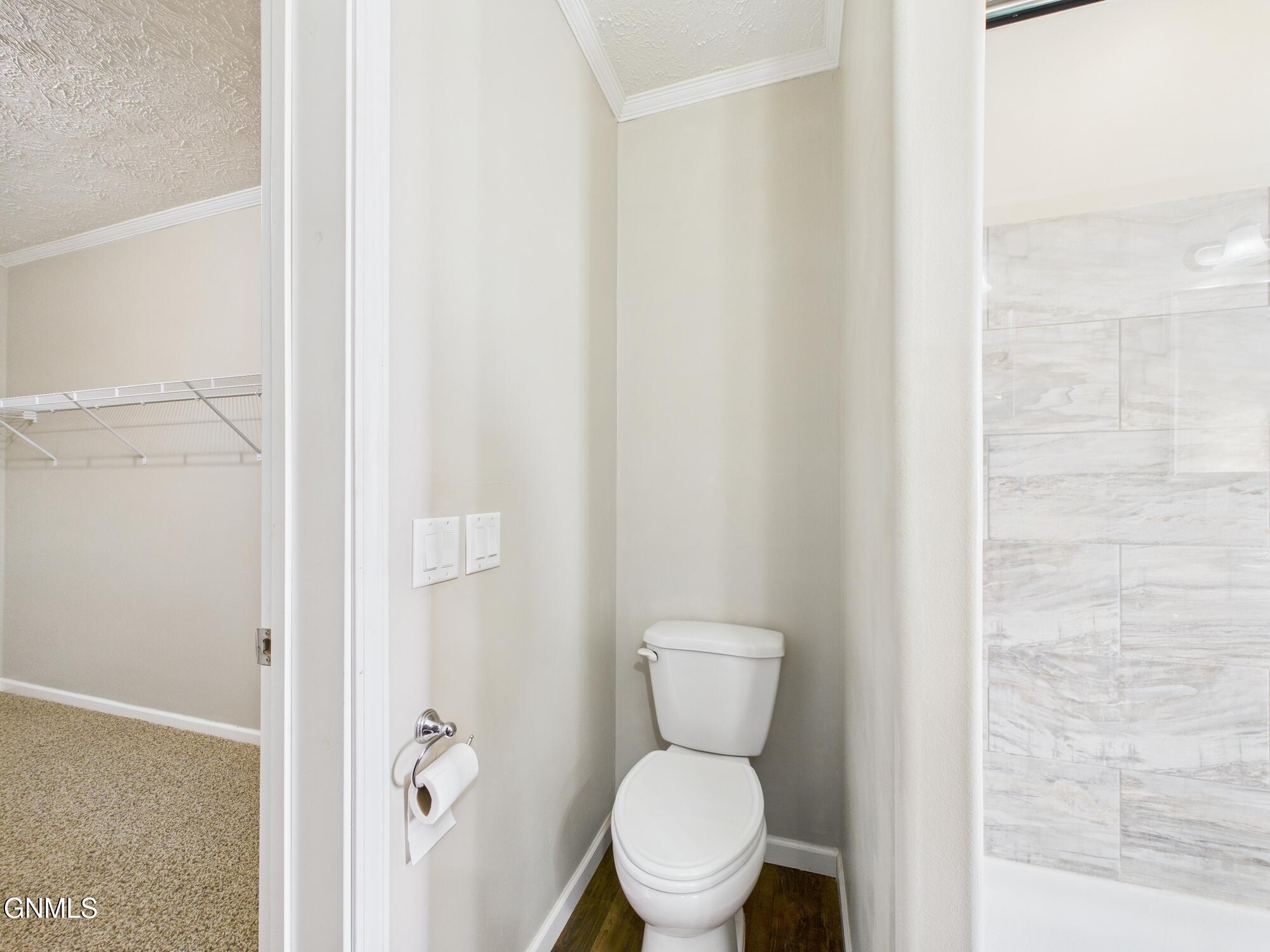 property viewer photo 30