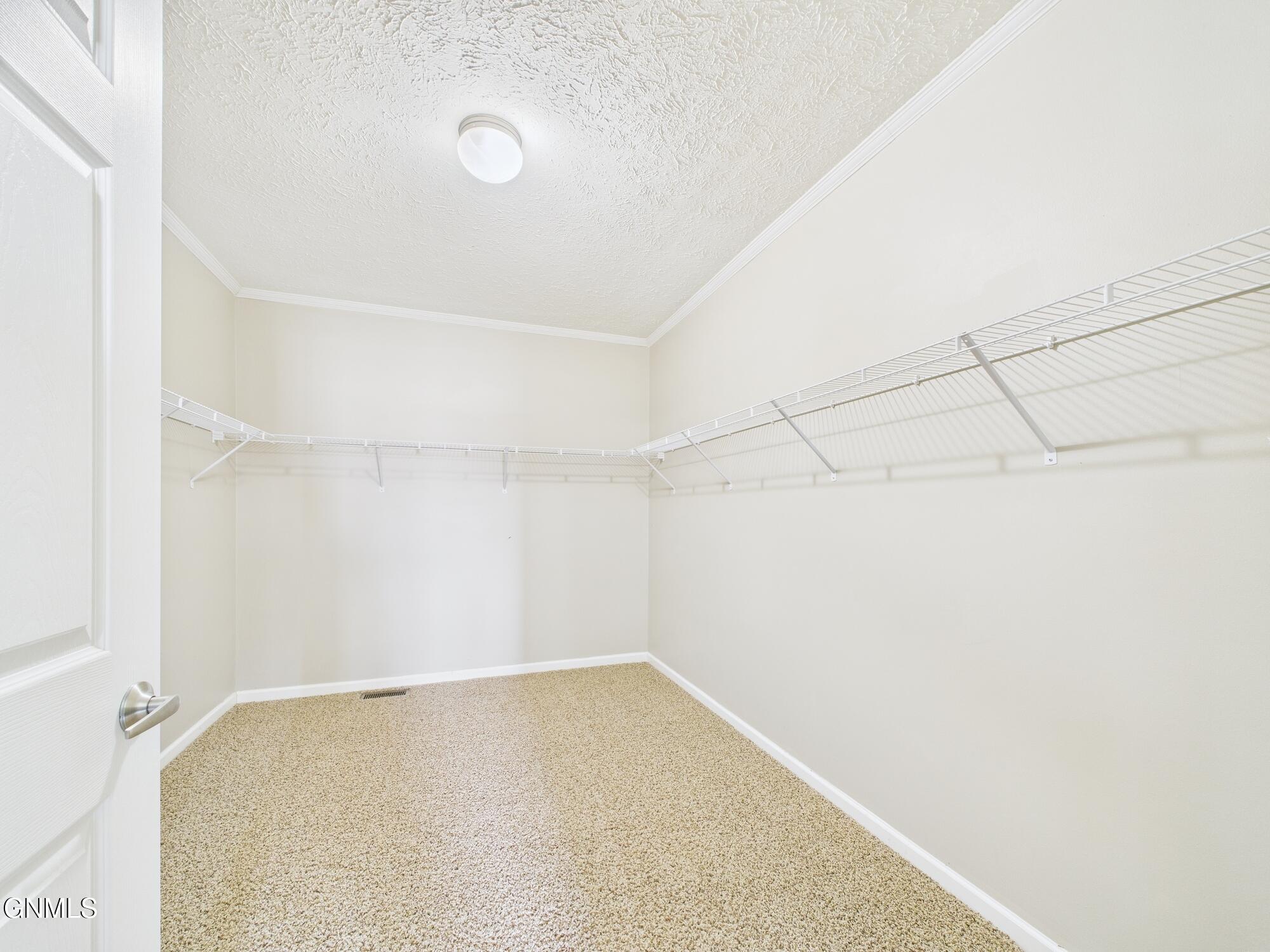property viewer photo 31