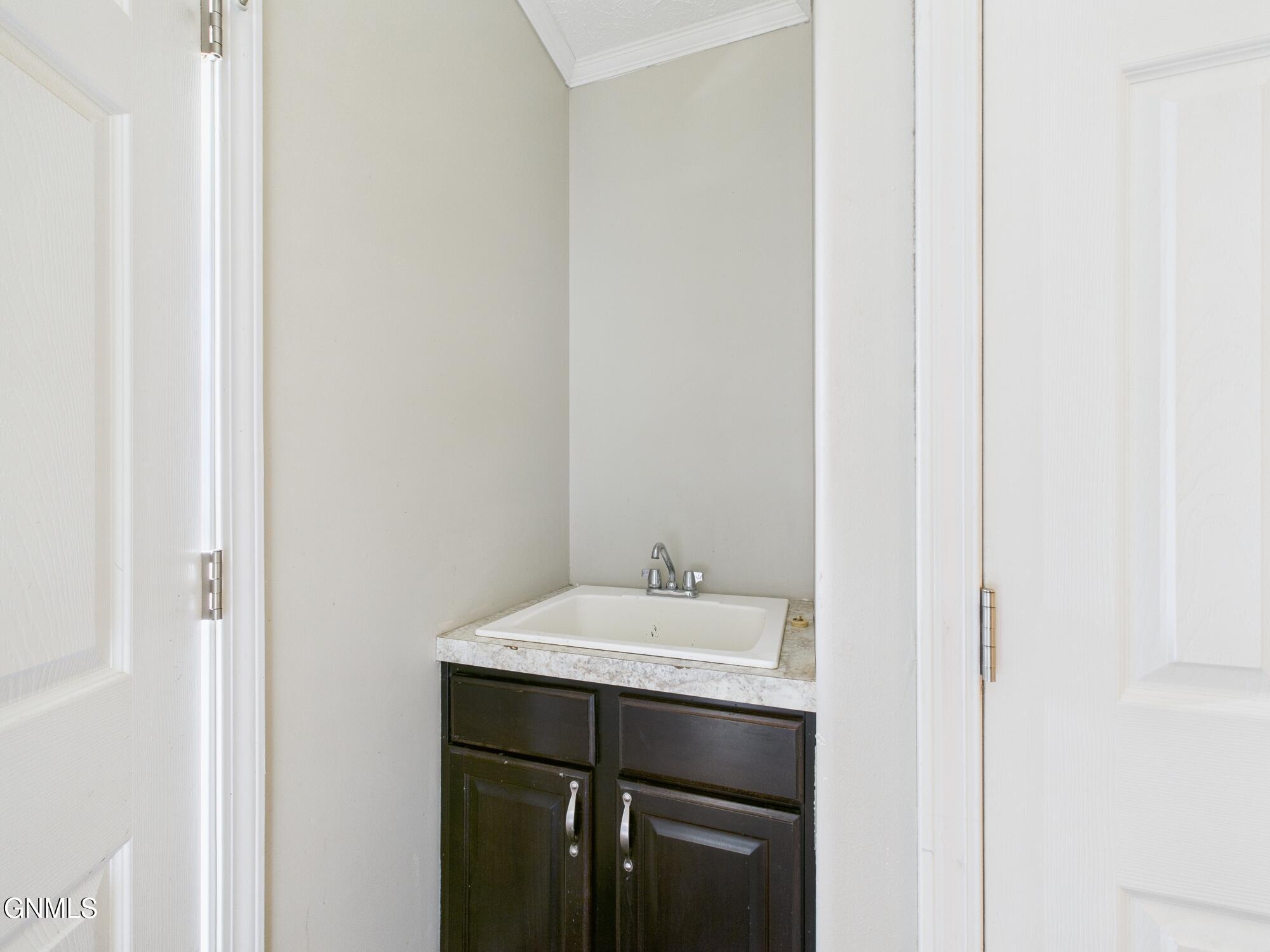 property viewer photo 42
