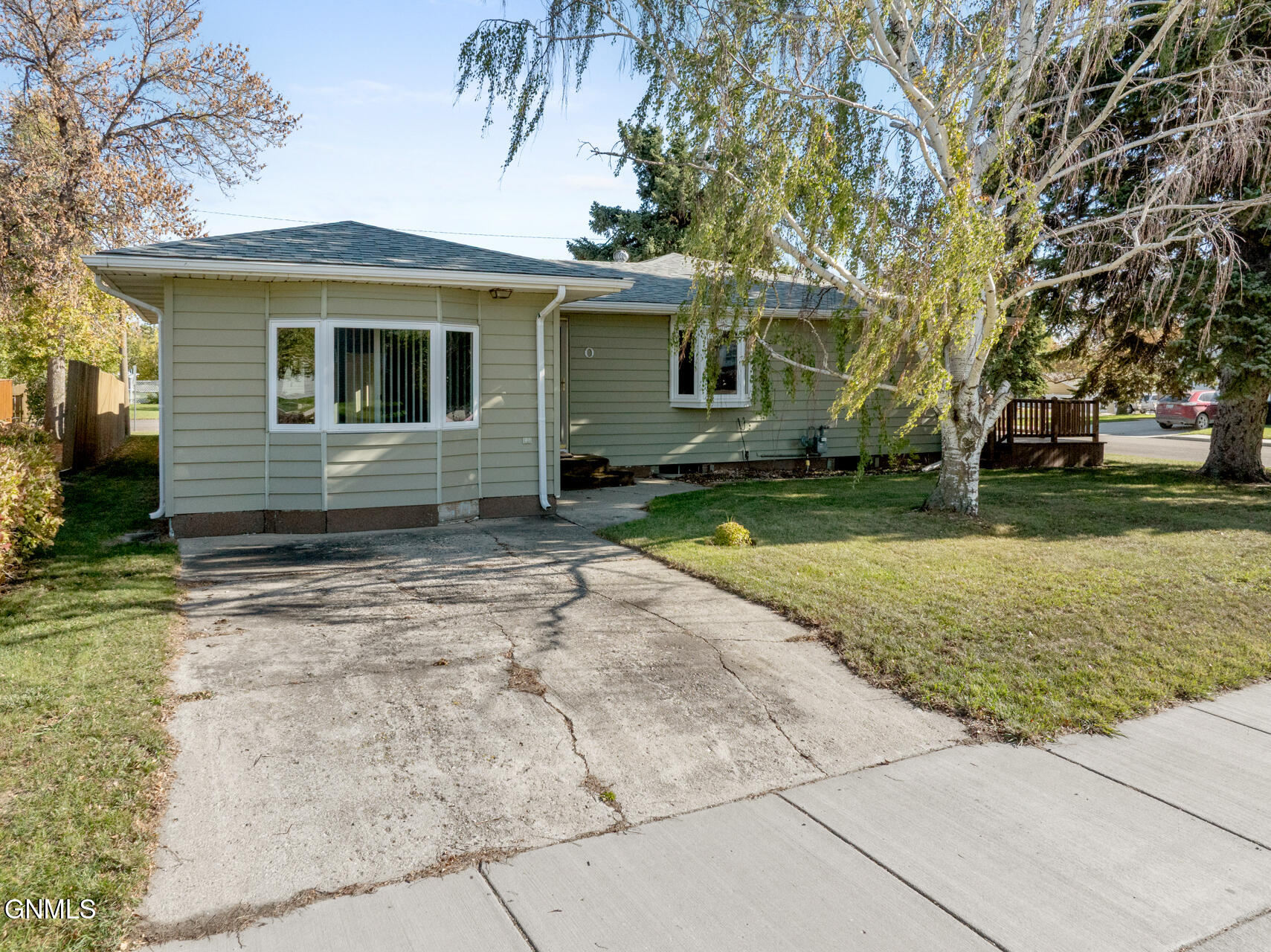 main property photo 0