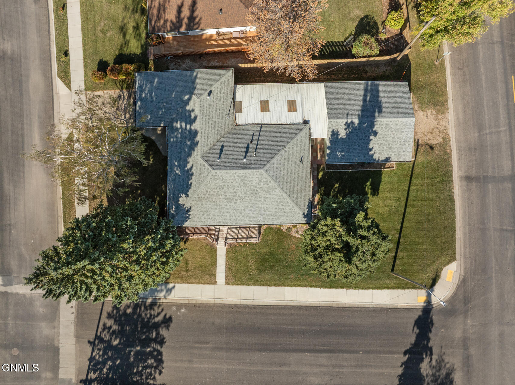 property viewer photo 10