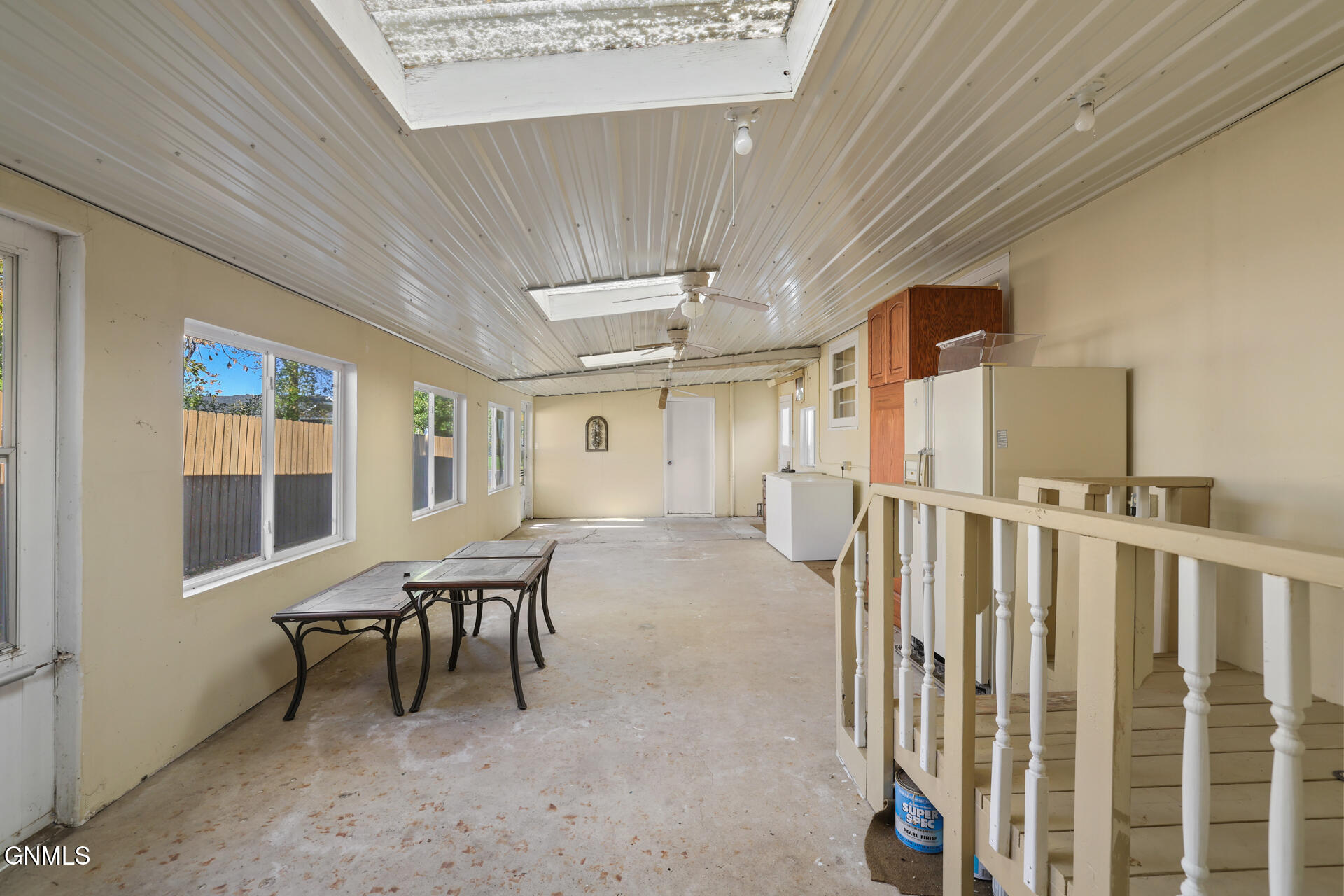 property viewer photo 18