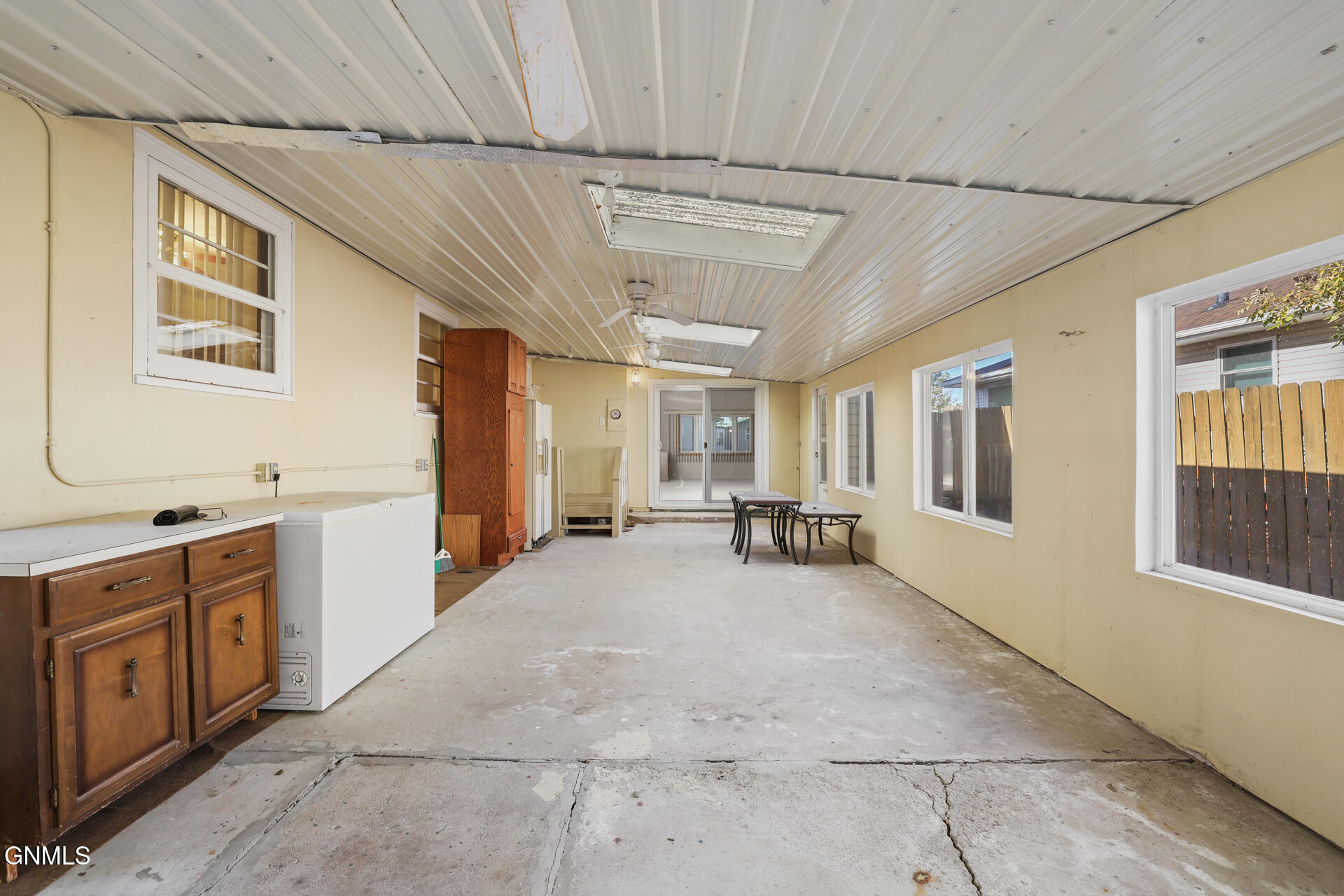 property viewer photo 19