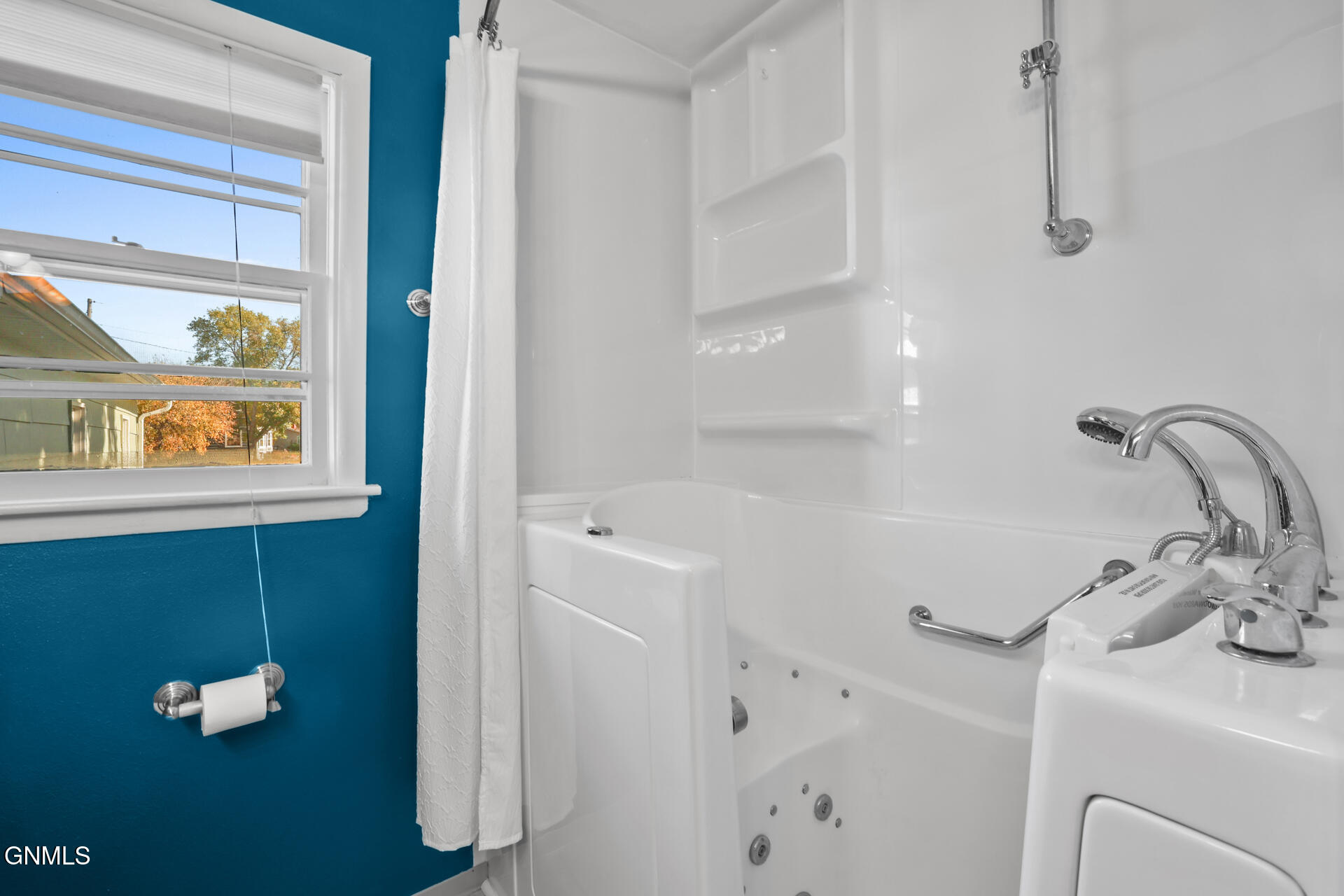 property viewer photo 25