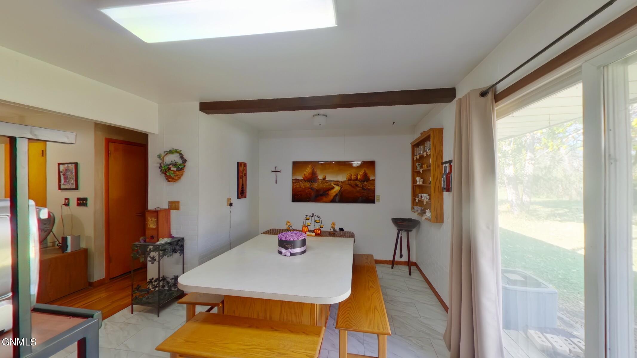 property viewer photo 4